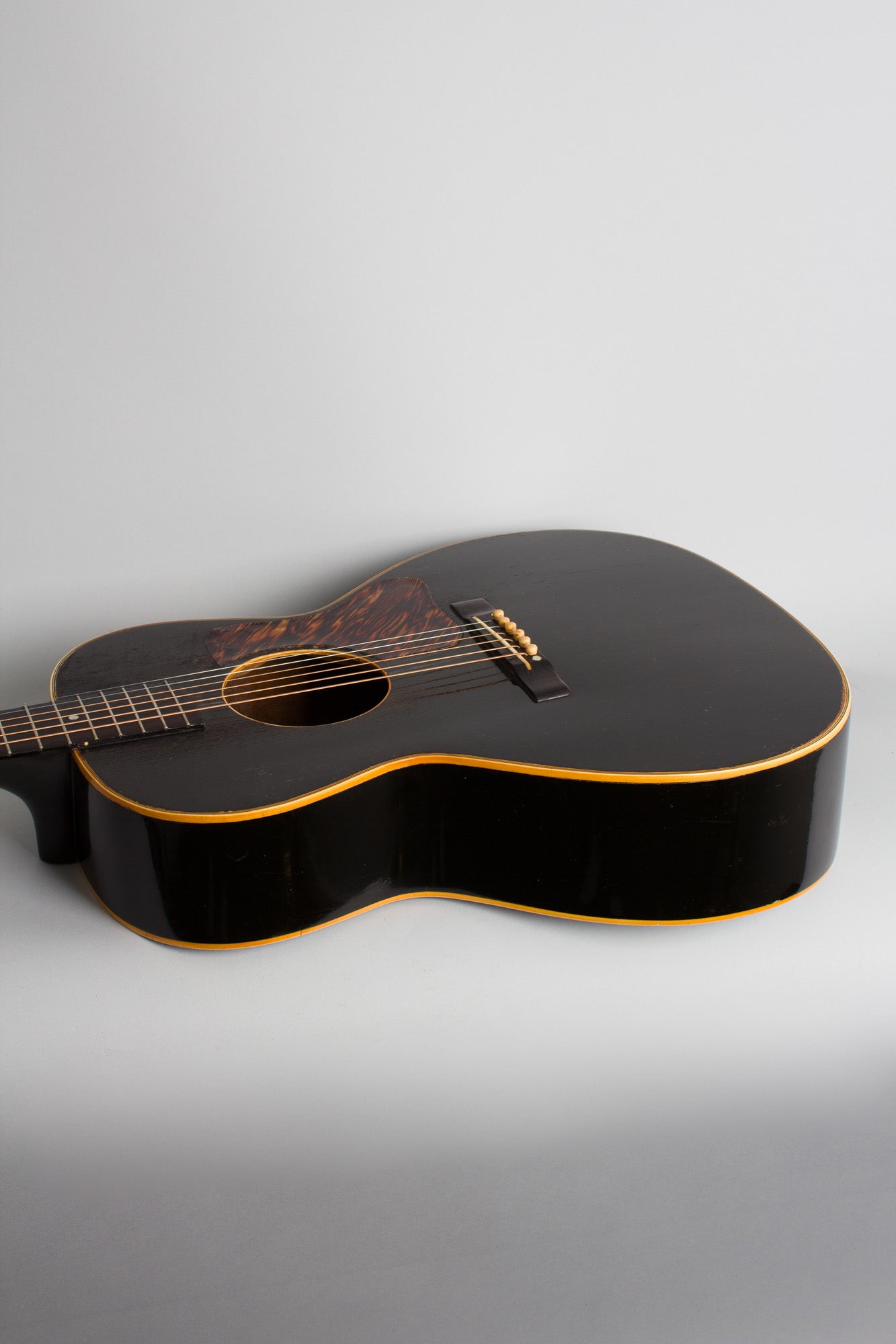 Gibson L-0 Flat Top Acoustic Guitar (1942)