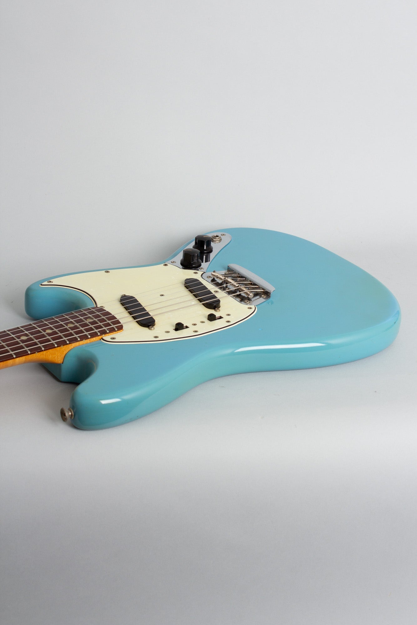 Fender Duo-Sonic II Solid Body Electric Guitar (1966)