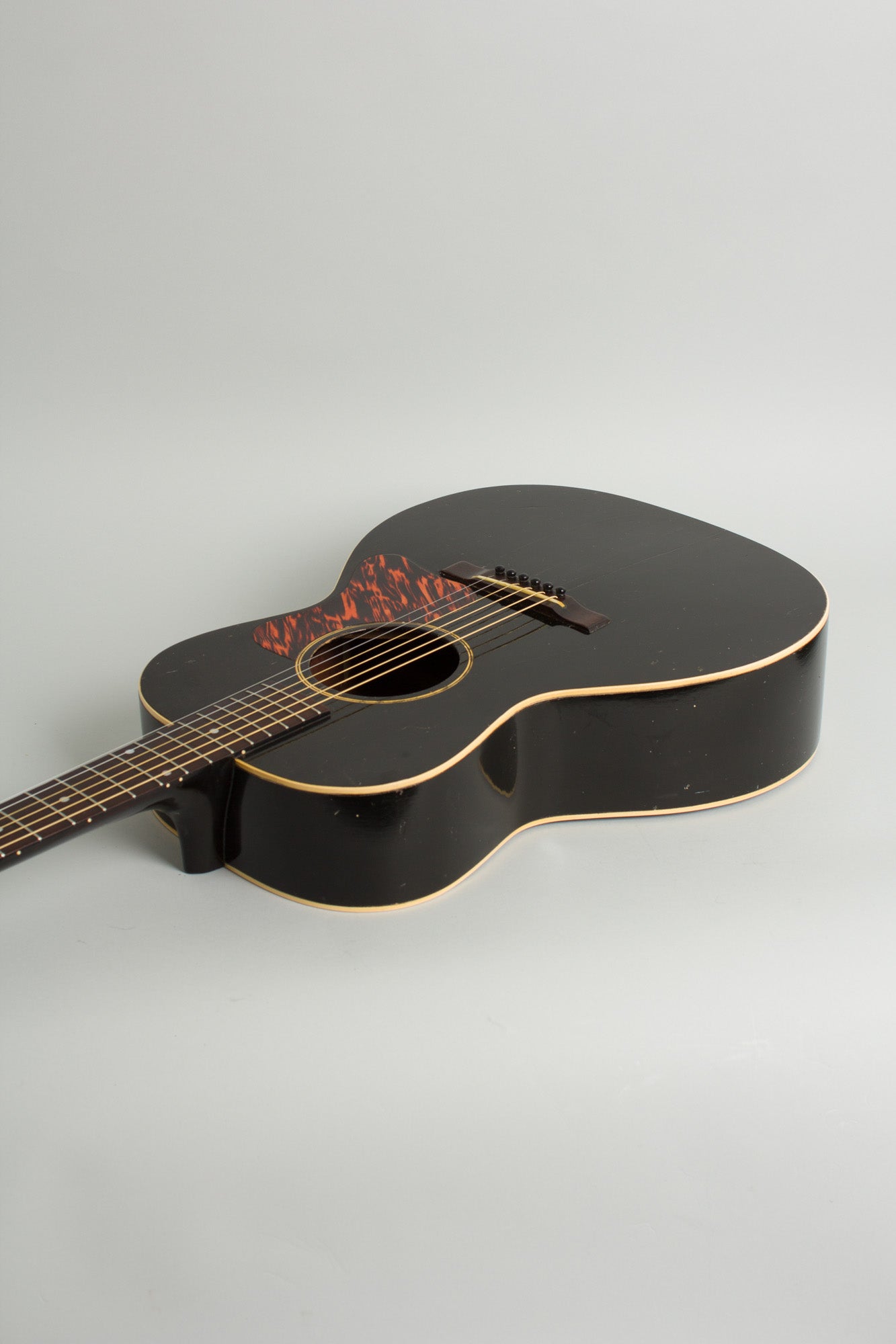 Gibson L-00 Flat Top Acoustic Guitar (1936)