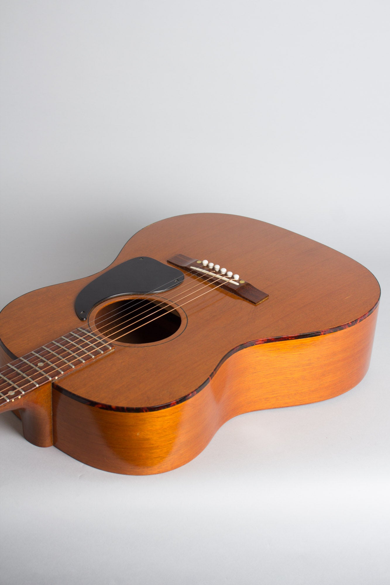 Gibson LG-0 Flat Top Acoustic Guitar (1962)
