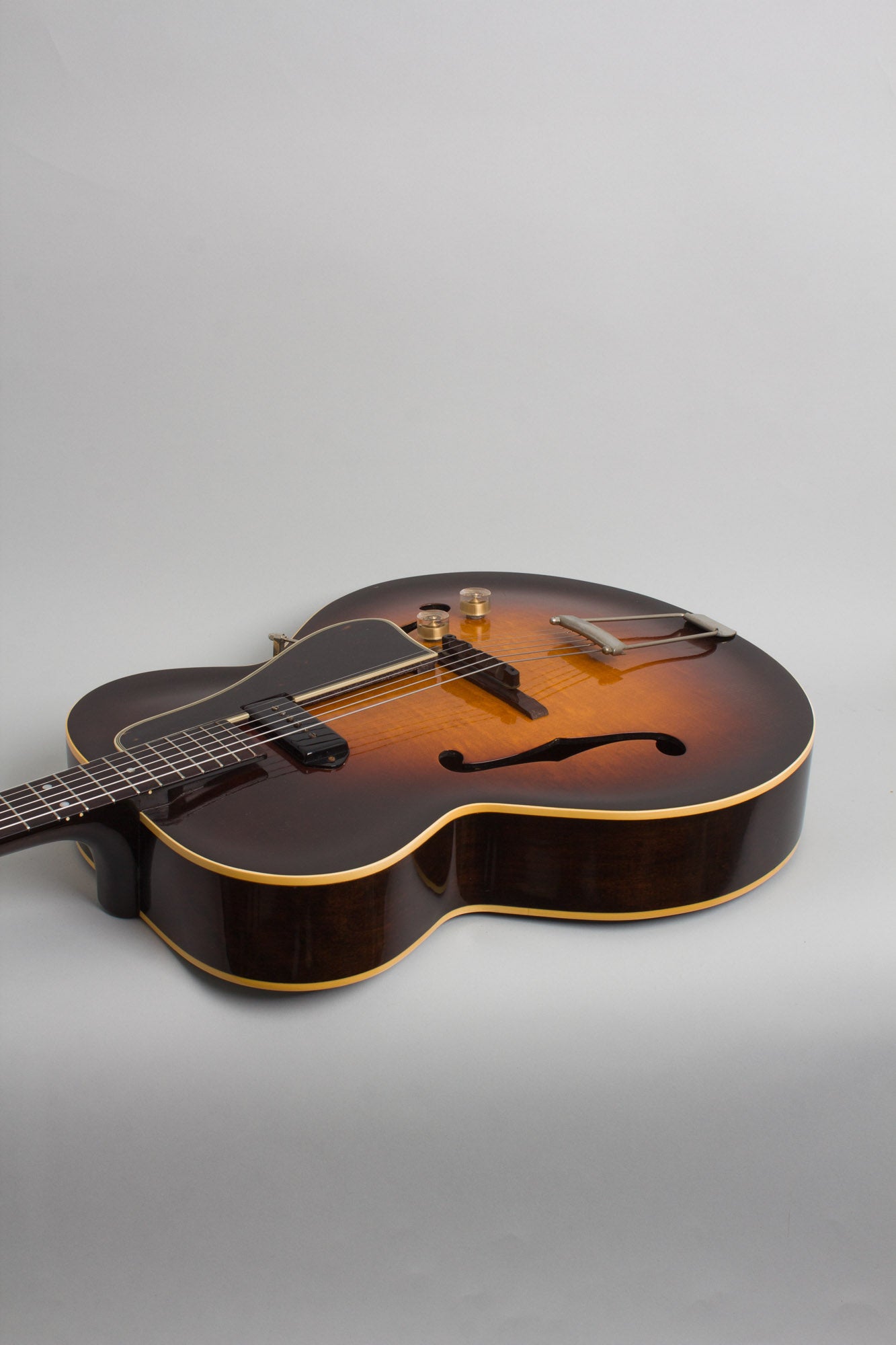 Gibson ES-150 Arch Top Hollow Body Electric Guitar (1947)