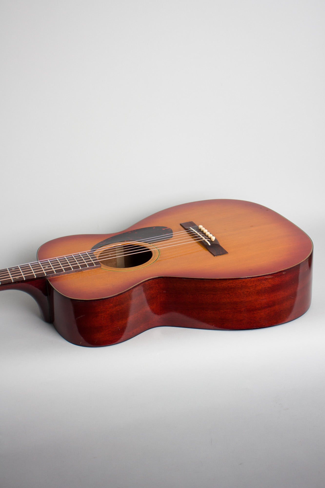 Guild F-20 Flat Top Acoustic Guitar (1966)
