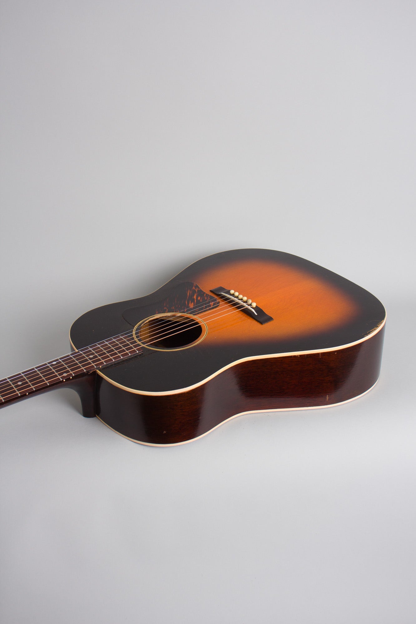 Gibson J-35 Flat Top Acoustic Guitar (1937)