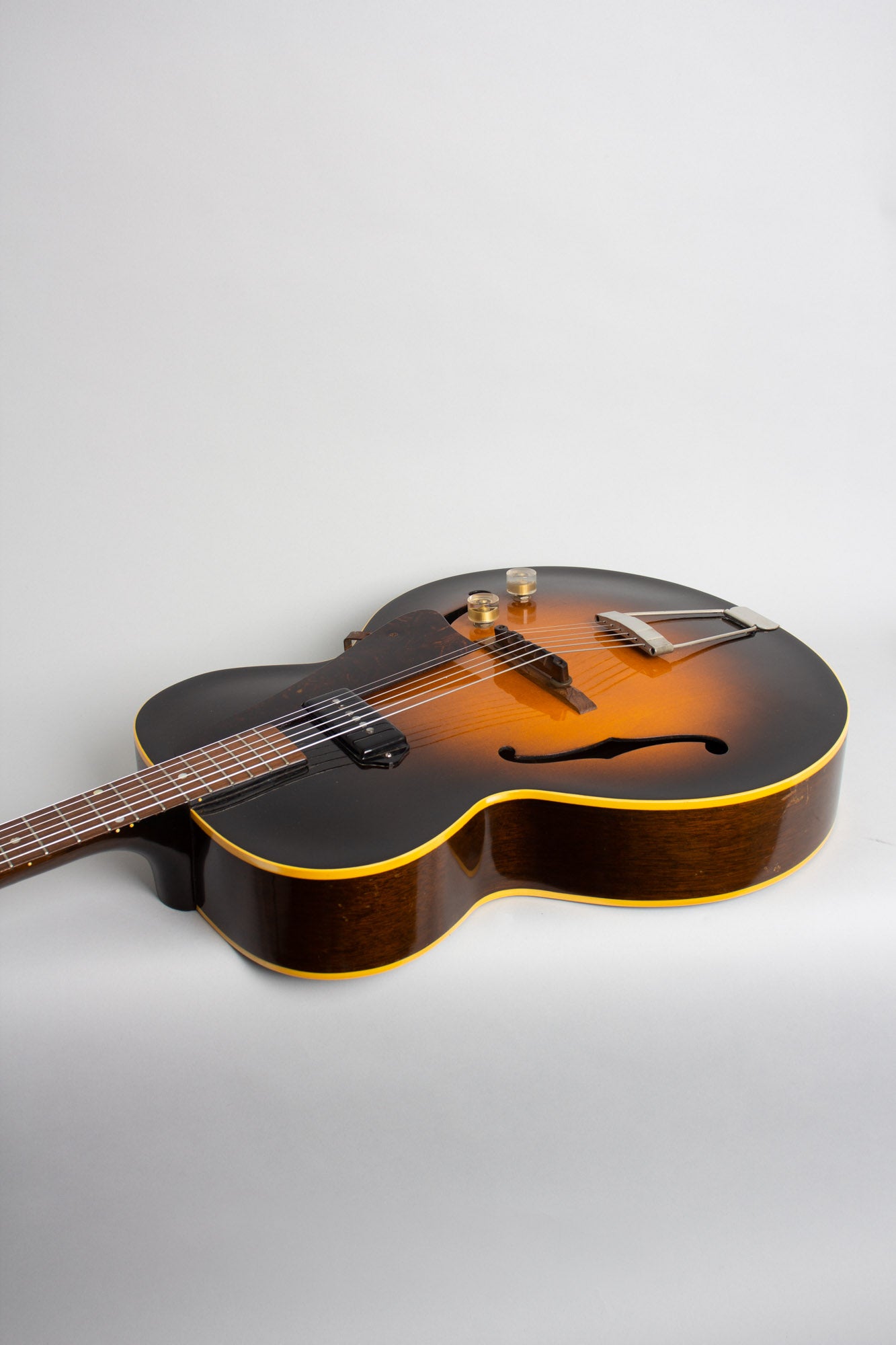 Gibson ES-125 Arch Top Hollow Body Electric Guitar (1949)