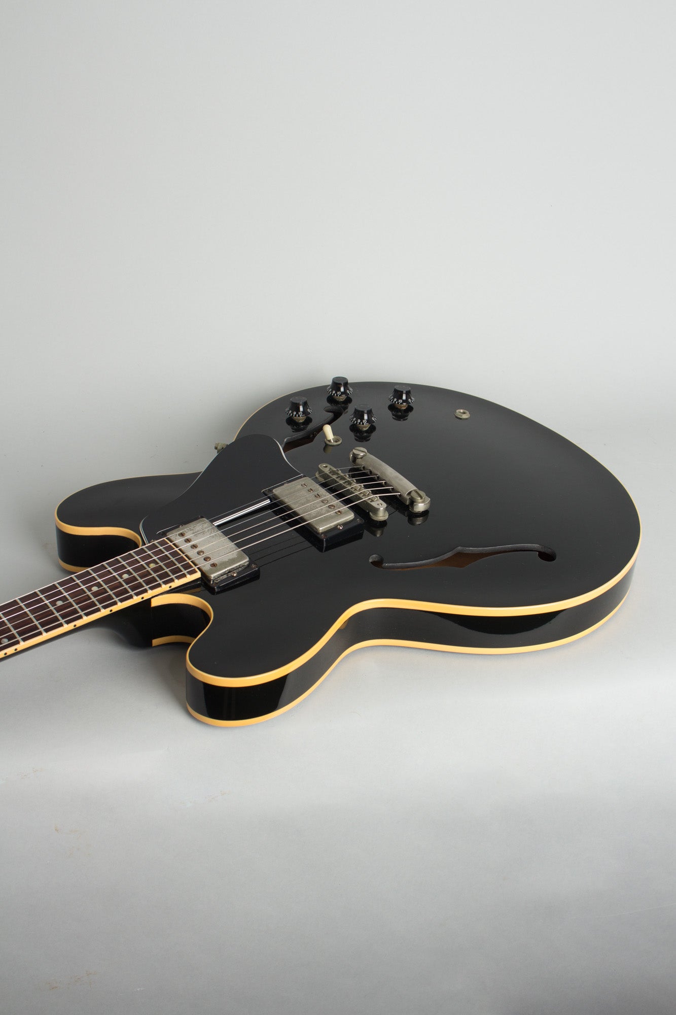 Gibson ES-335 DOT Semi-Hollow Body Electric Guitar (1990)