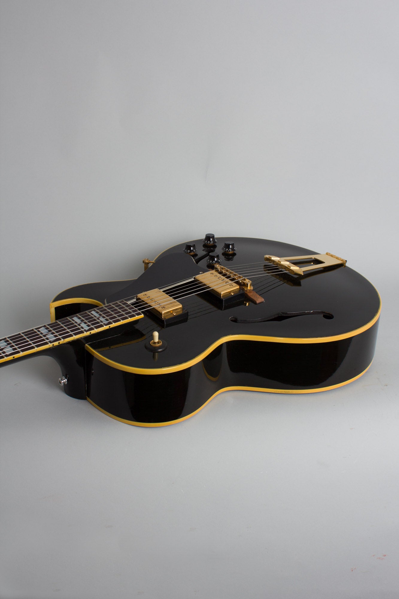 Gibson ES-175D Arch Top Hollow Body Electric Guitar (1990)