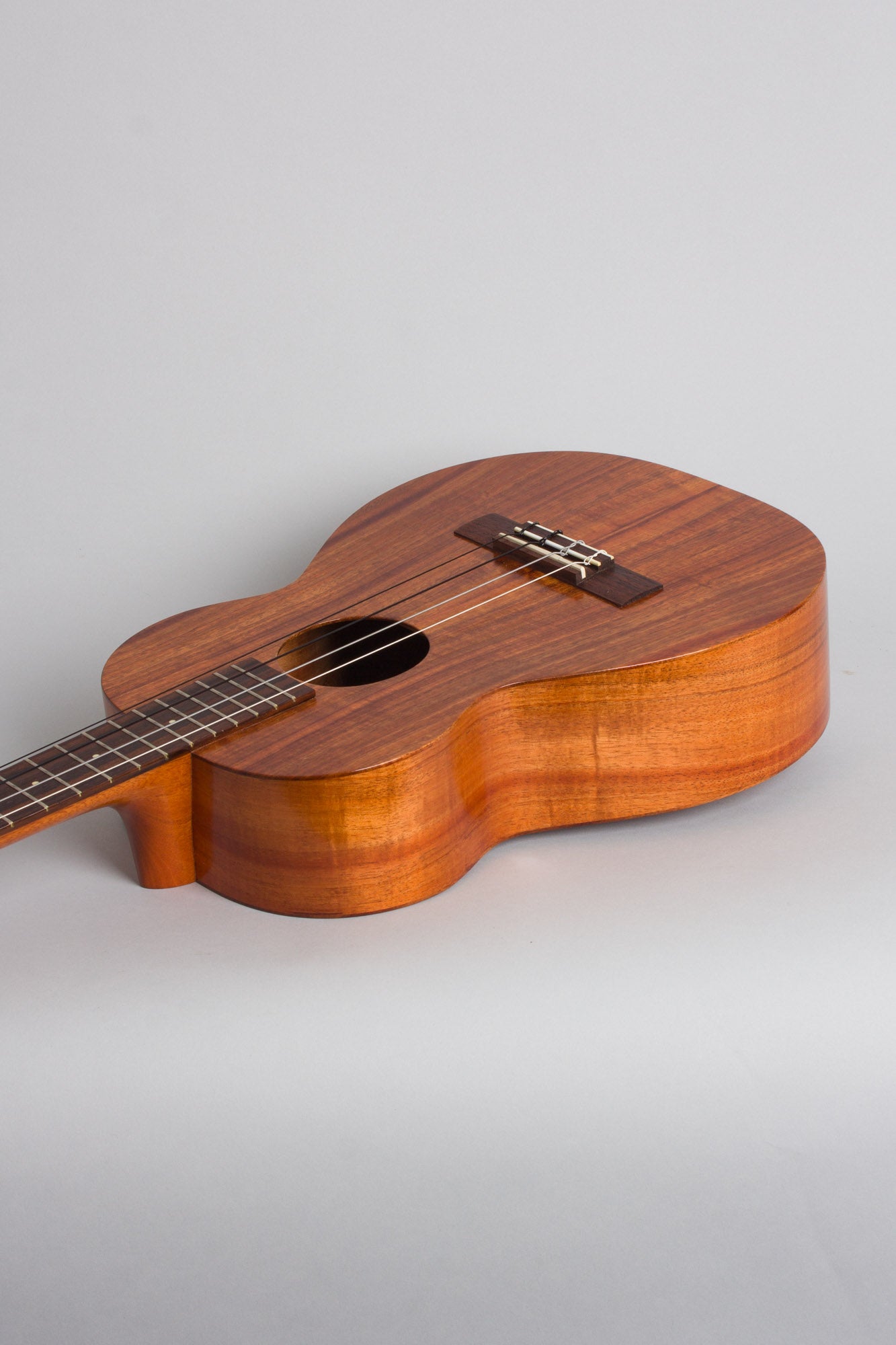 Kamaka HF-4 Baritone Ukulele (2015)