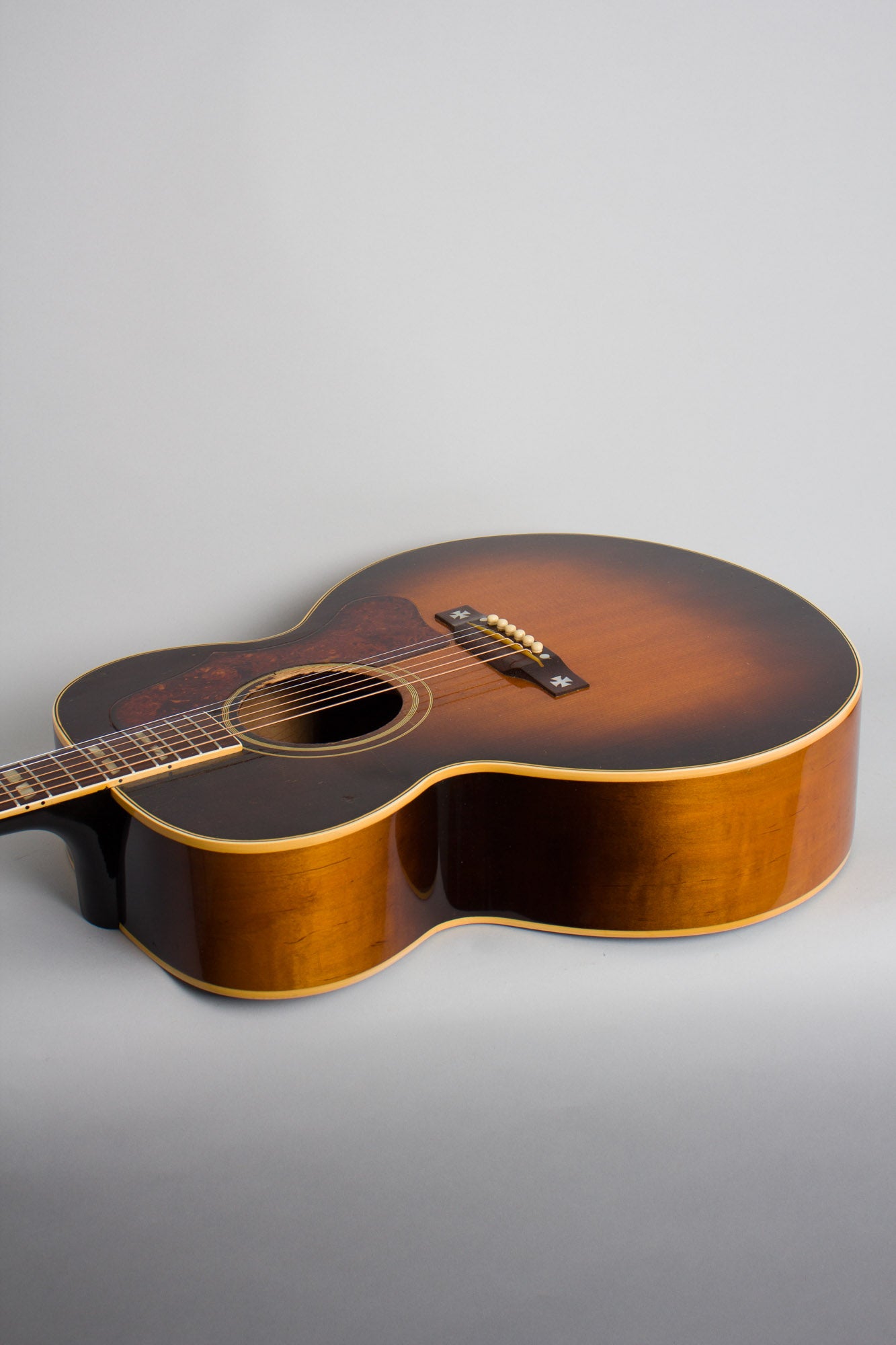 Gibson J-185 Flat Top Acoustic Guitar (1951)