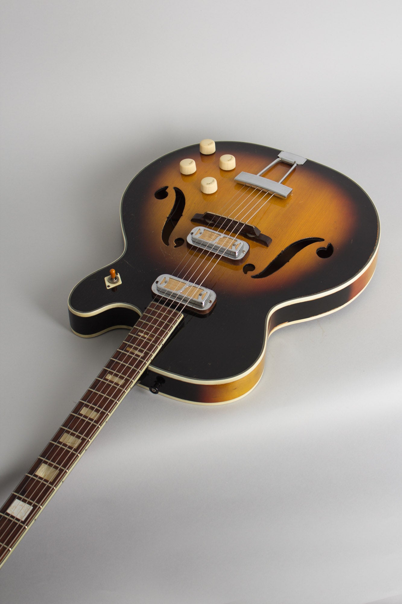 Harmony Meteor H-70 Arch Top Hollow Body Electric Guitar (1961)