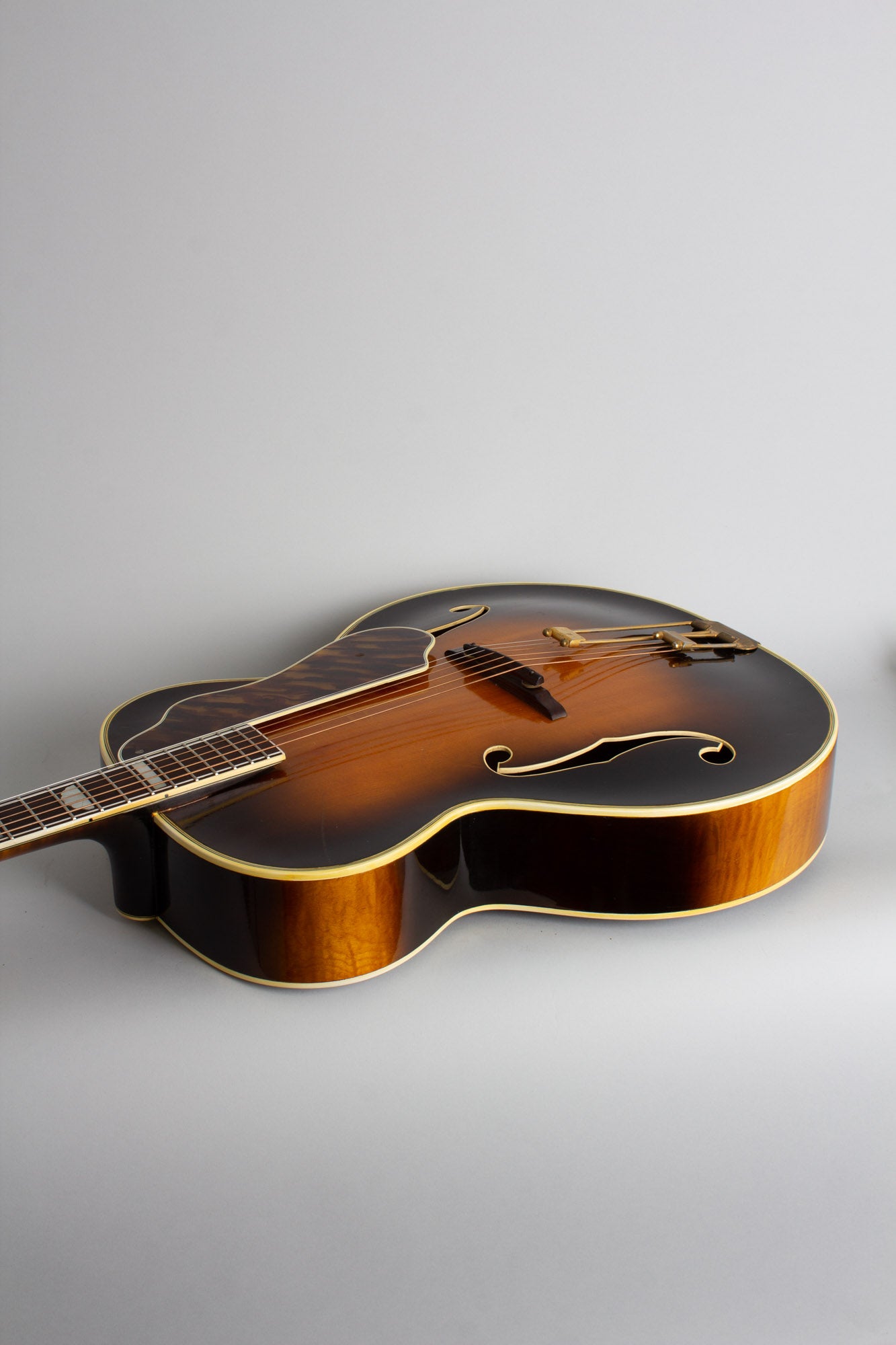 Epiphone DeLuxe Arch Top Acoustic Guitar (1940)