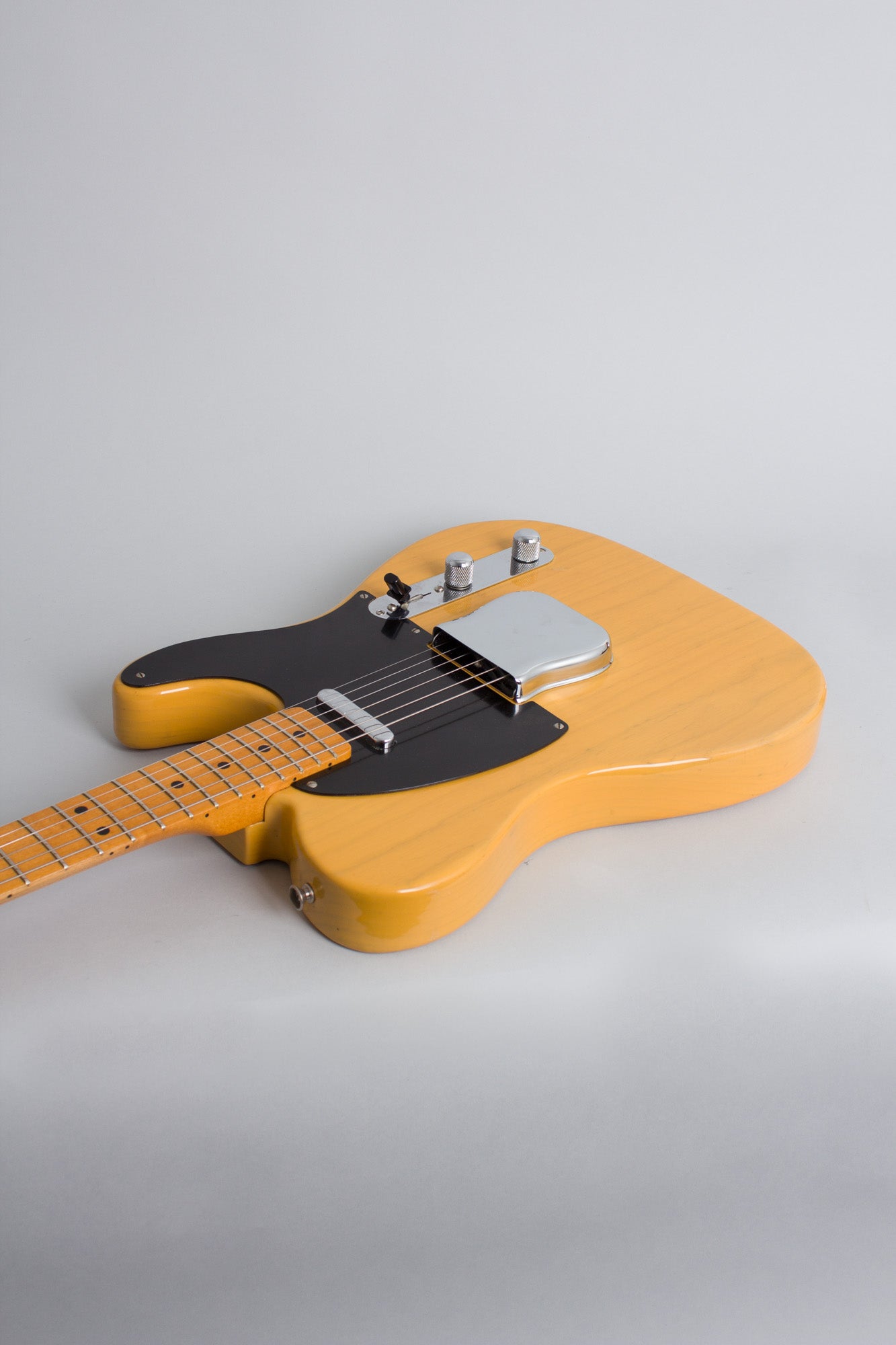 Fender Telecaster '52 Re-Issue AVRI Solid Body Electric Guitar (1982)