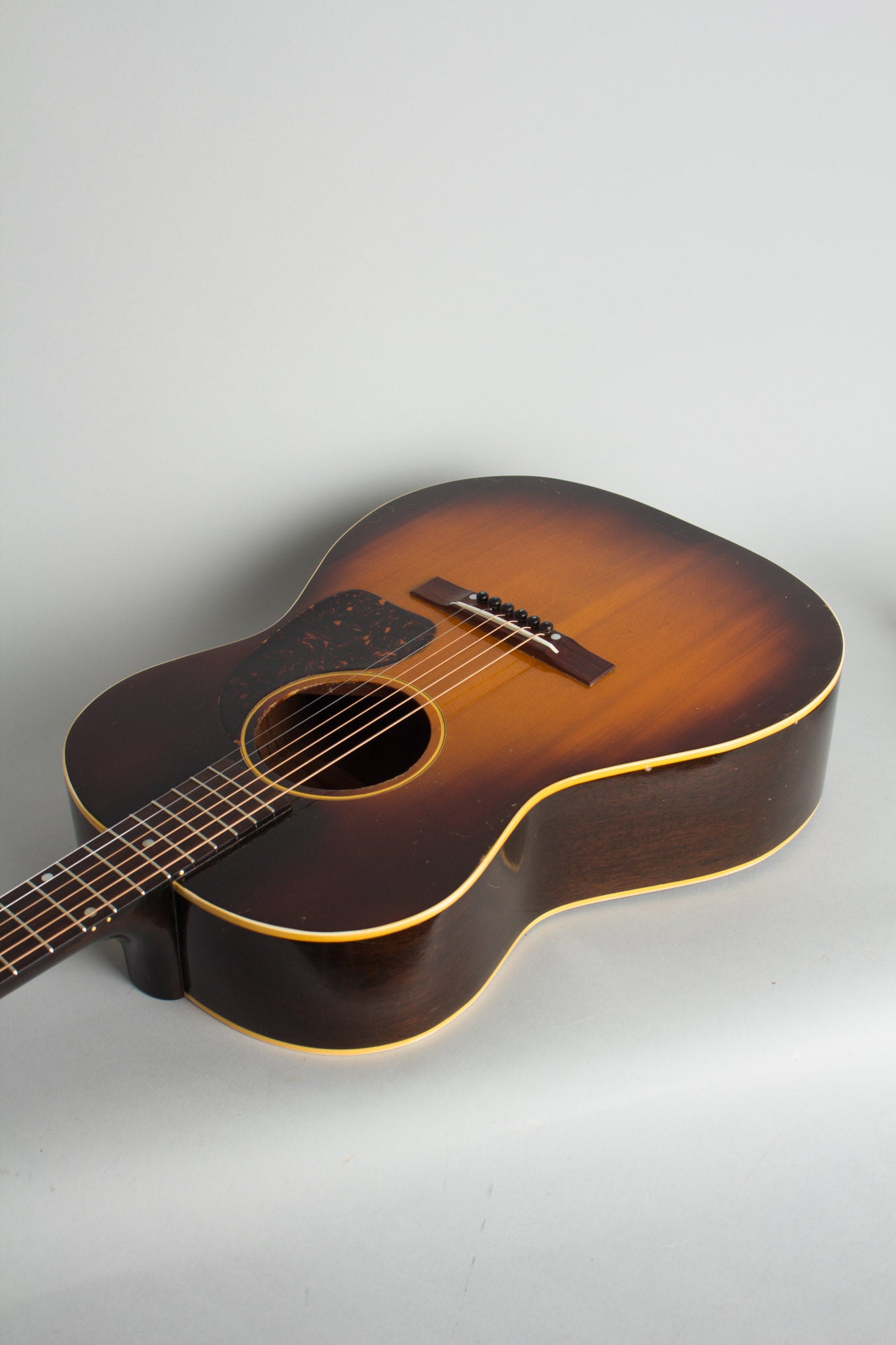Gibson LG-2 Flat Top Acoustic Guitar (1946)