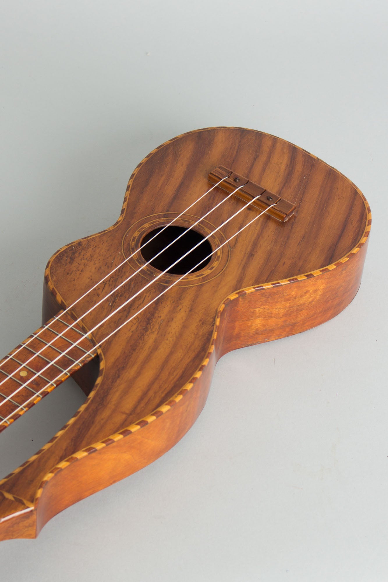 Knutsen Harp Soprano Ukulele (1919)