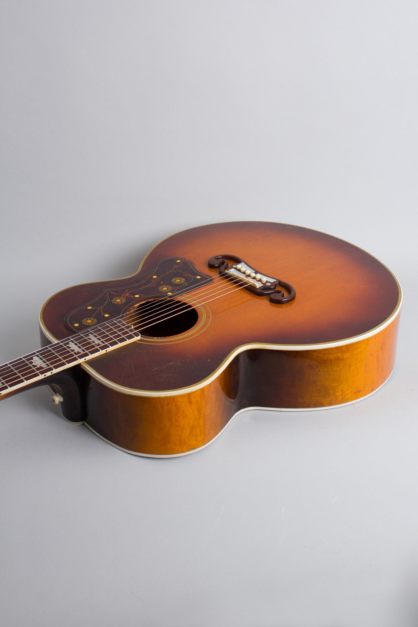 Gibson SJ-200 Flat Top Acoustic Guitar (1949)