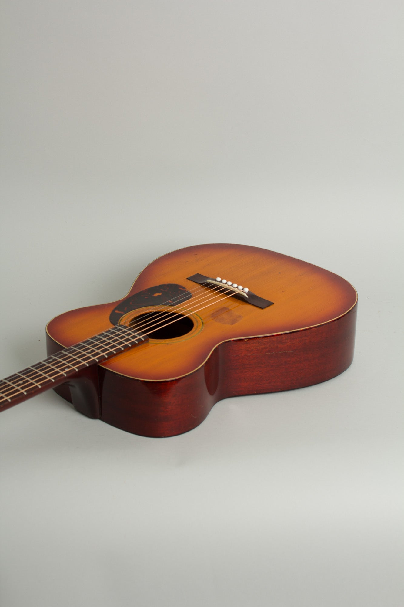 Guild F-20 Flat Top Acoustic Guitar (1965)