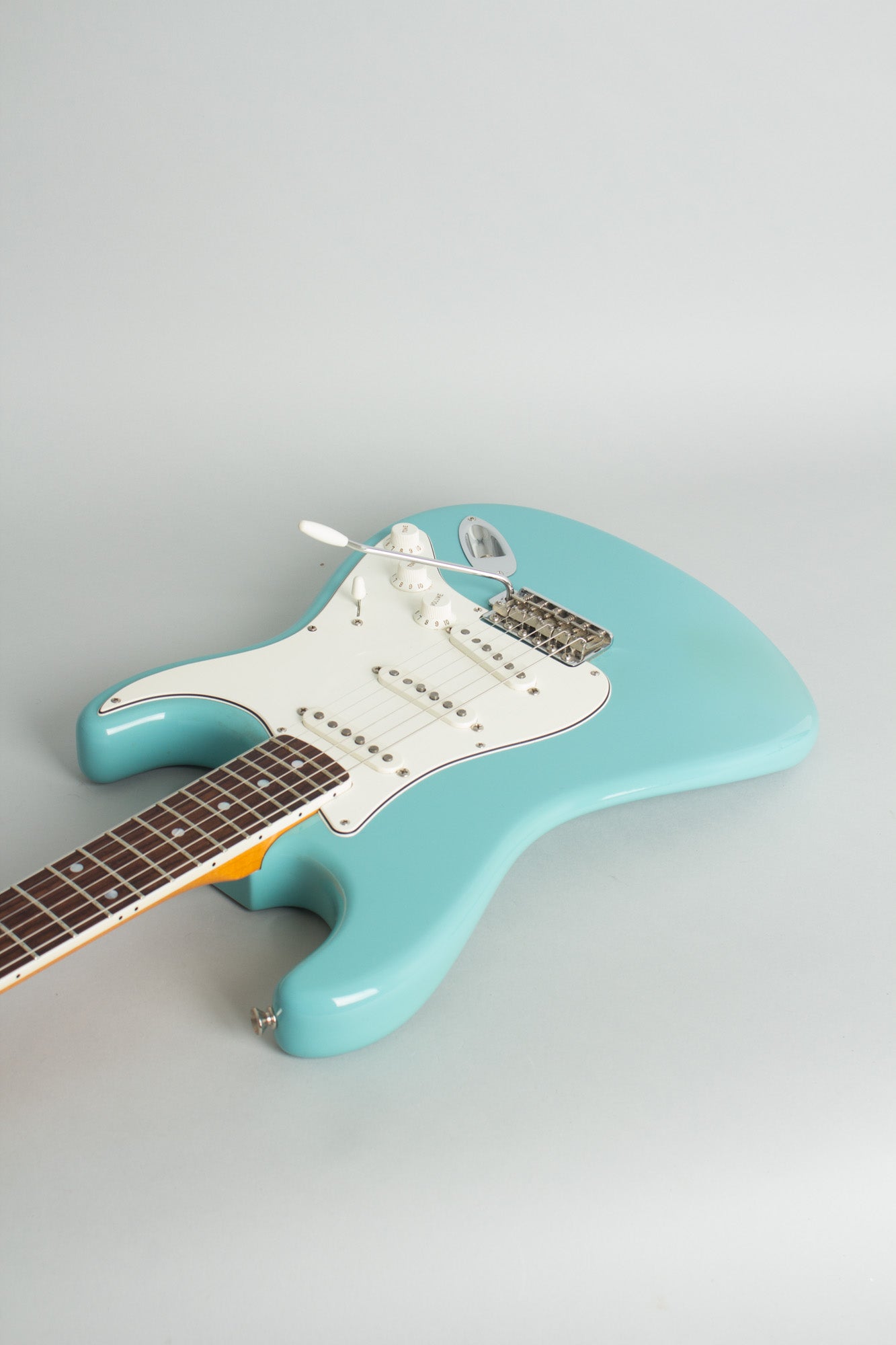 Fender Eric Johnson Stratocaster RW Solid Body Electric Guitar (2011)