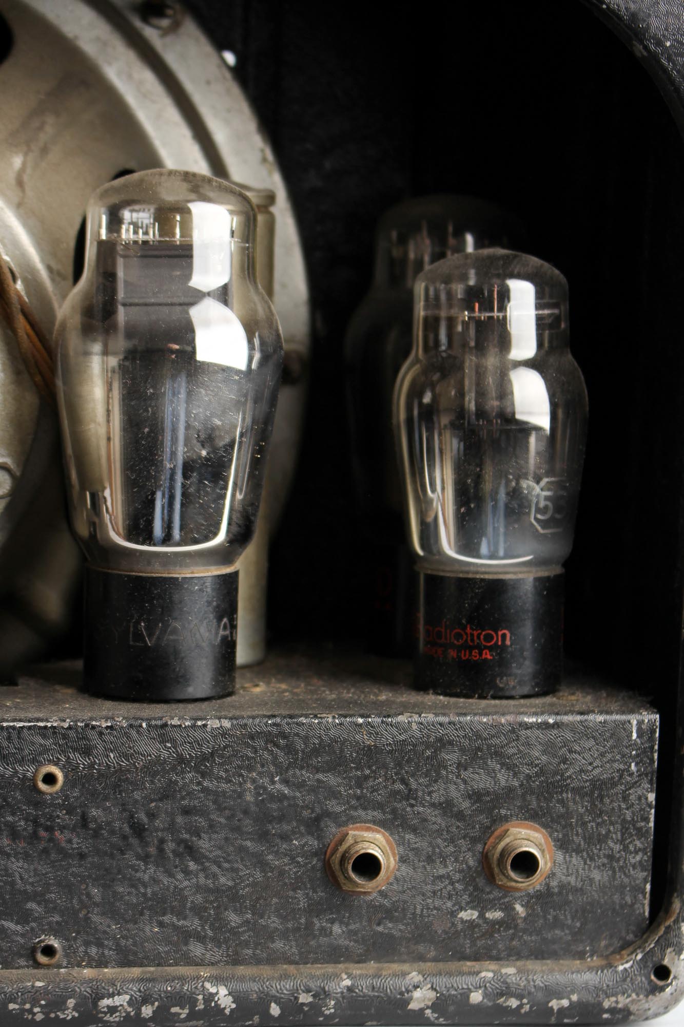 Rickenbacker Tube Amplifier (1935)