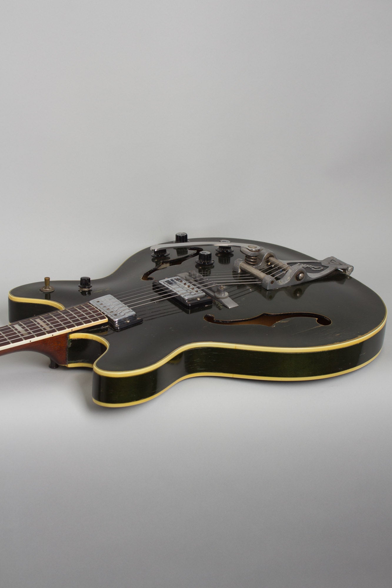 Guild Starfire V Semi-Hollow Body Electric Guitar (1967)