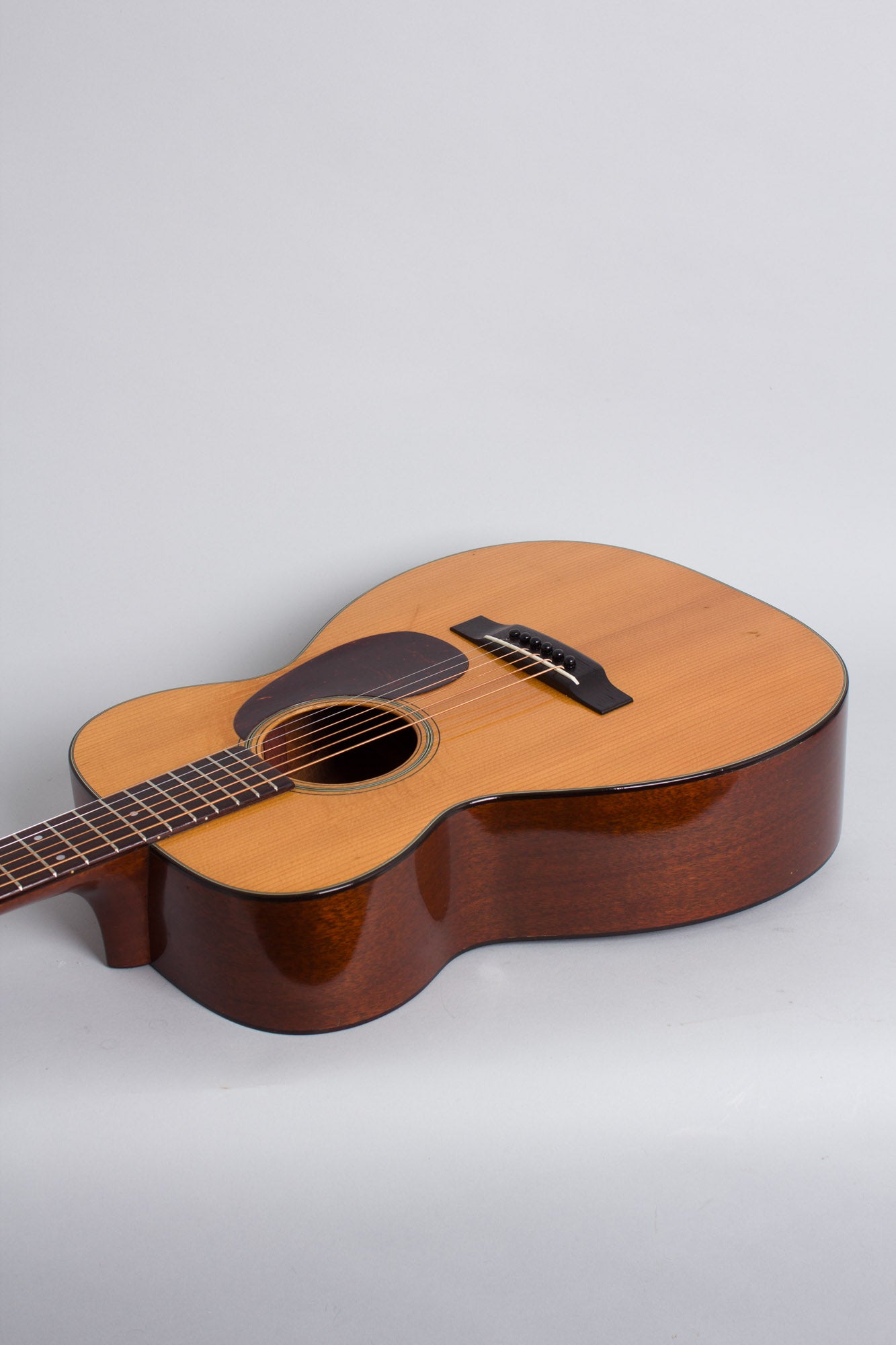 C. F. Martin 0-18 Flat Top Acoustic Guitar (1950)