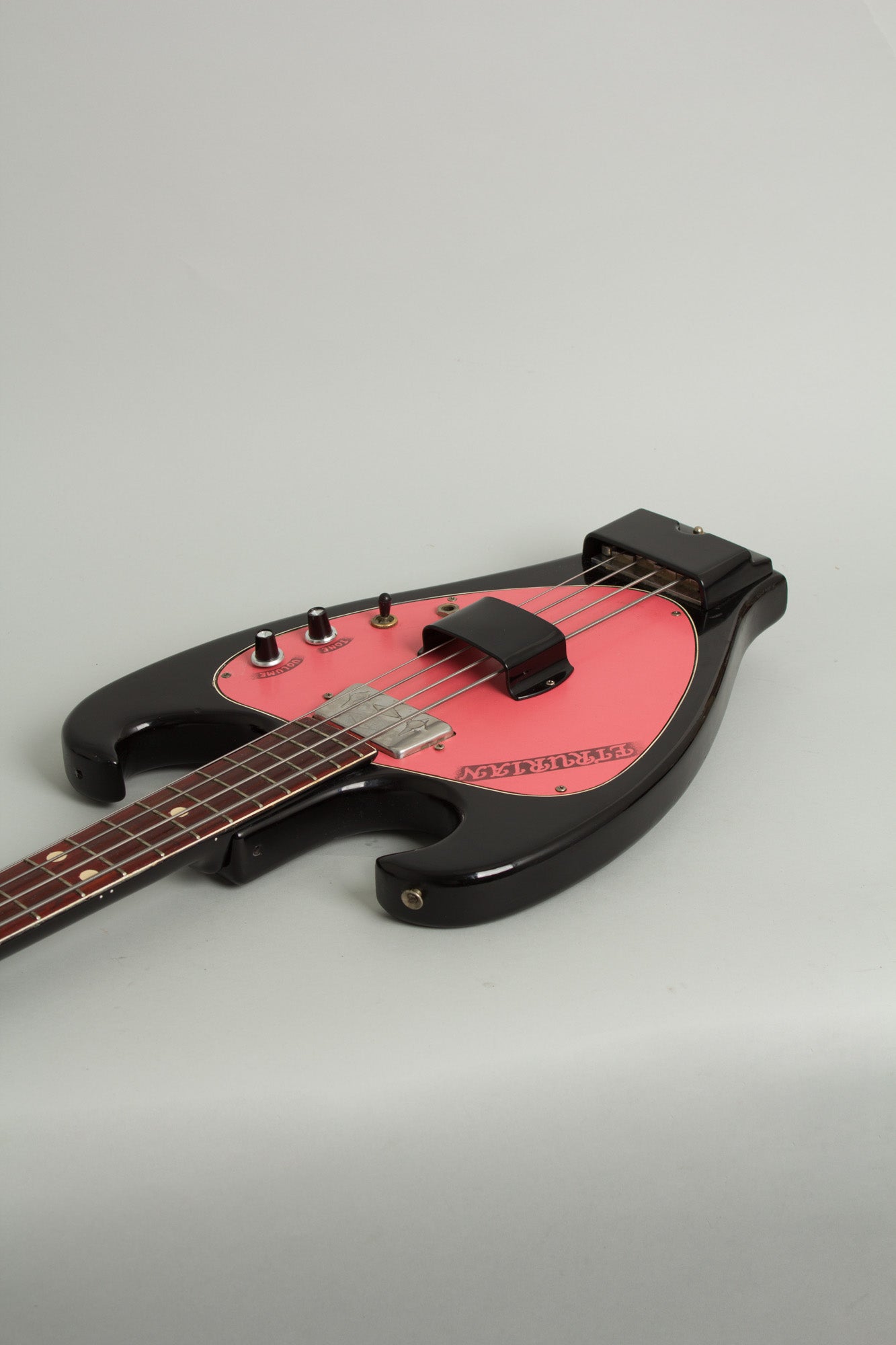 Wandre Etrurian II Solid Body Electric Bass Guitar (1965)