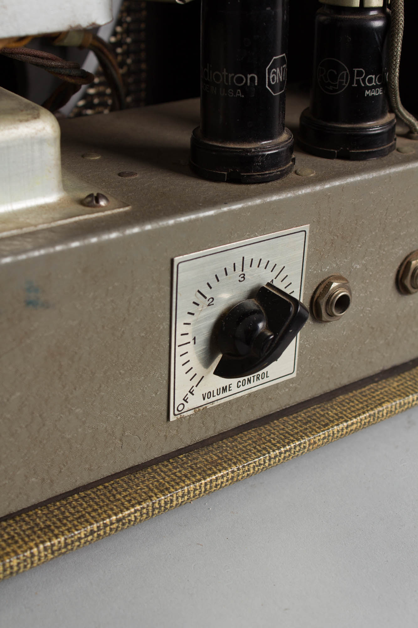 National-Dobro Supro Model 50 Tube Amplifier (1940)