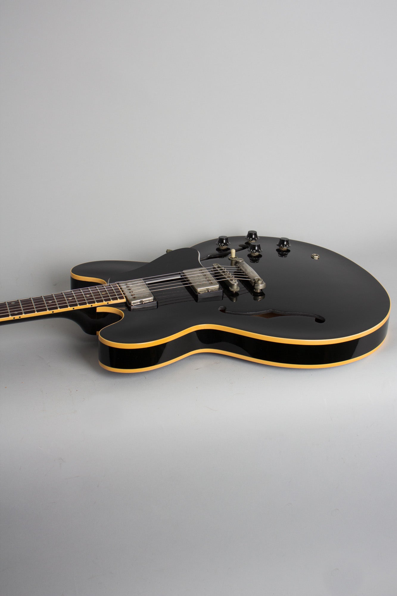 Gibson ES-335 DOT Semi-Hollow Body Electric Guitar (1990)