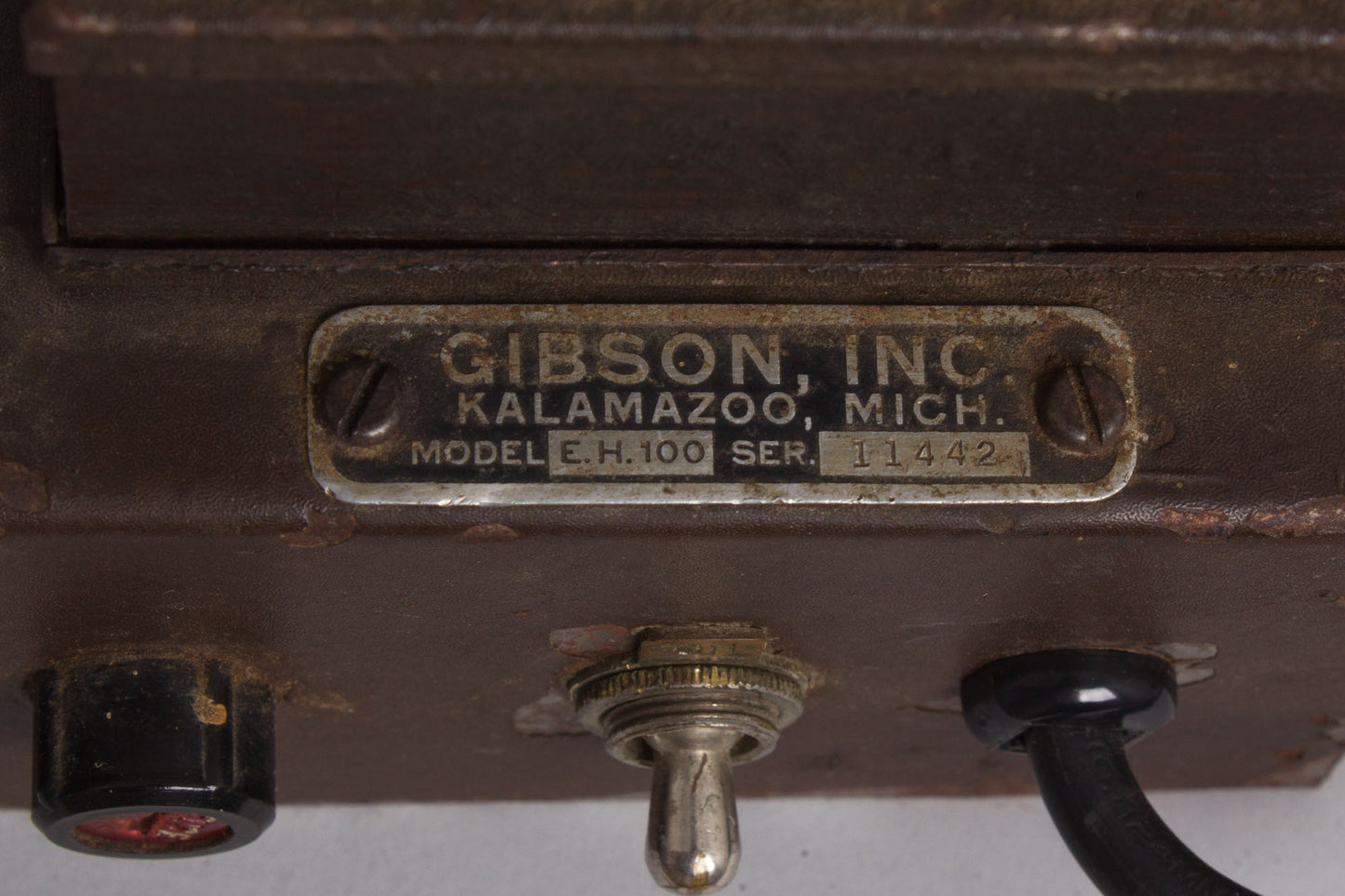 Gibson EH-100 Tube Amplifier (1937)