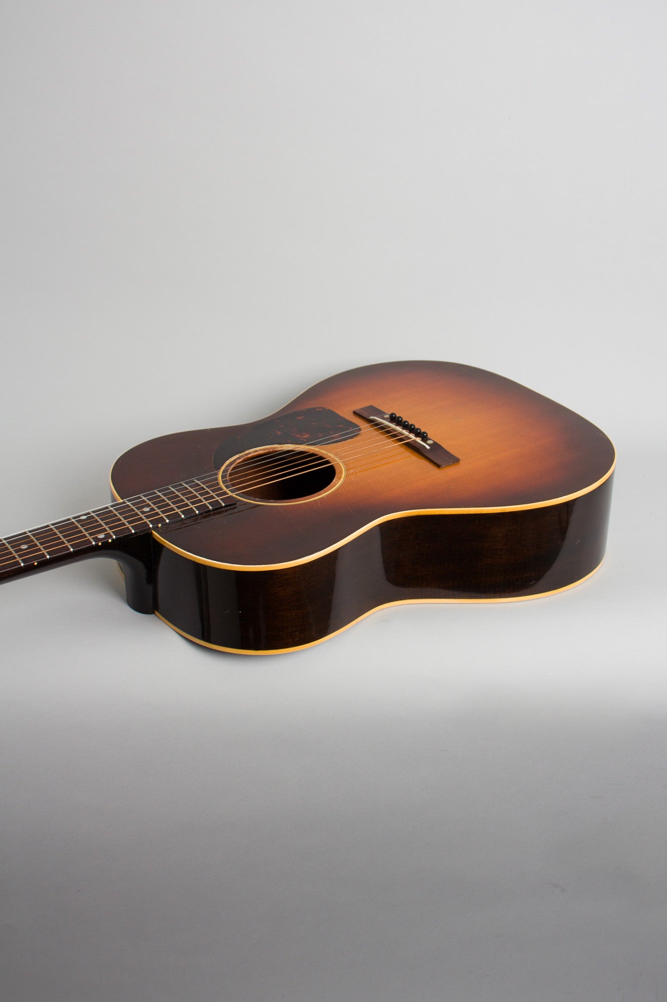 Gibson LG-2 Flat Top Acoustic Guitar (1948)