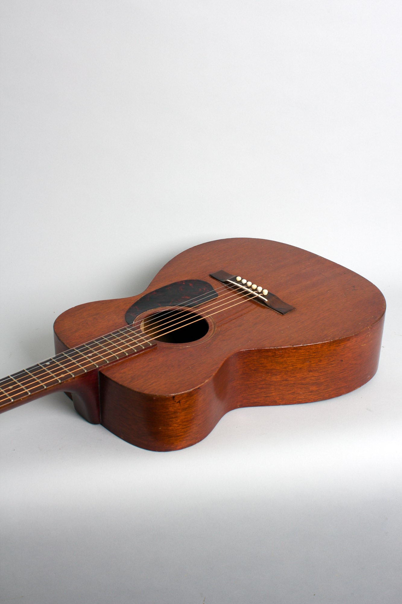 Guild M-20 Flat Top Acoustic Guitar (1965)