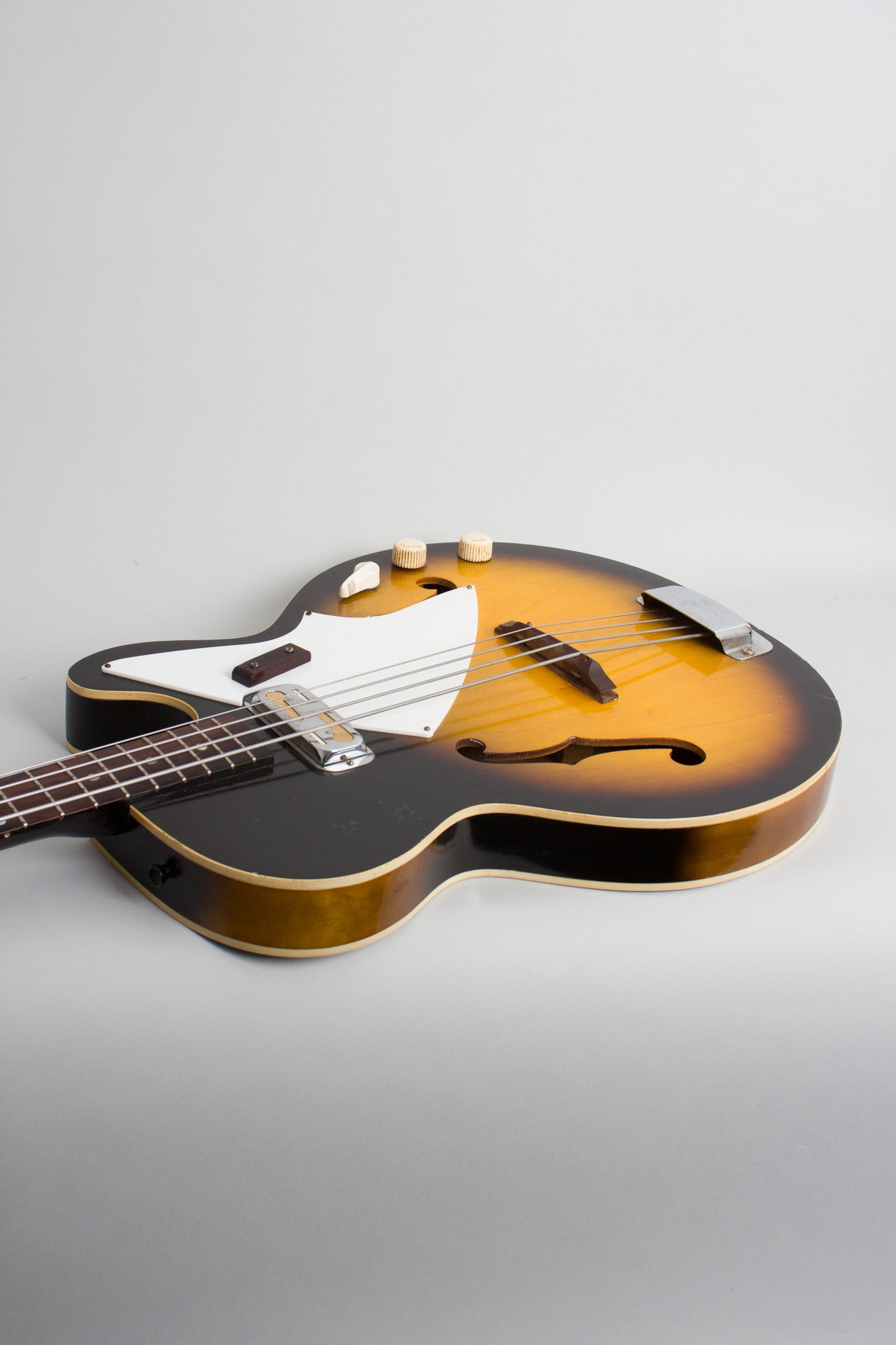 Harmony H-22 Electric Bass Guitar (1965)