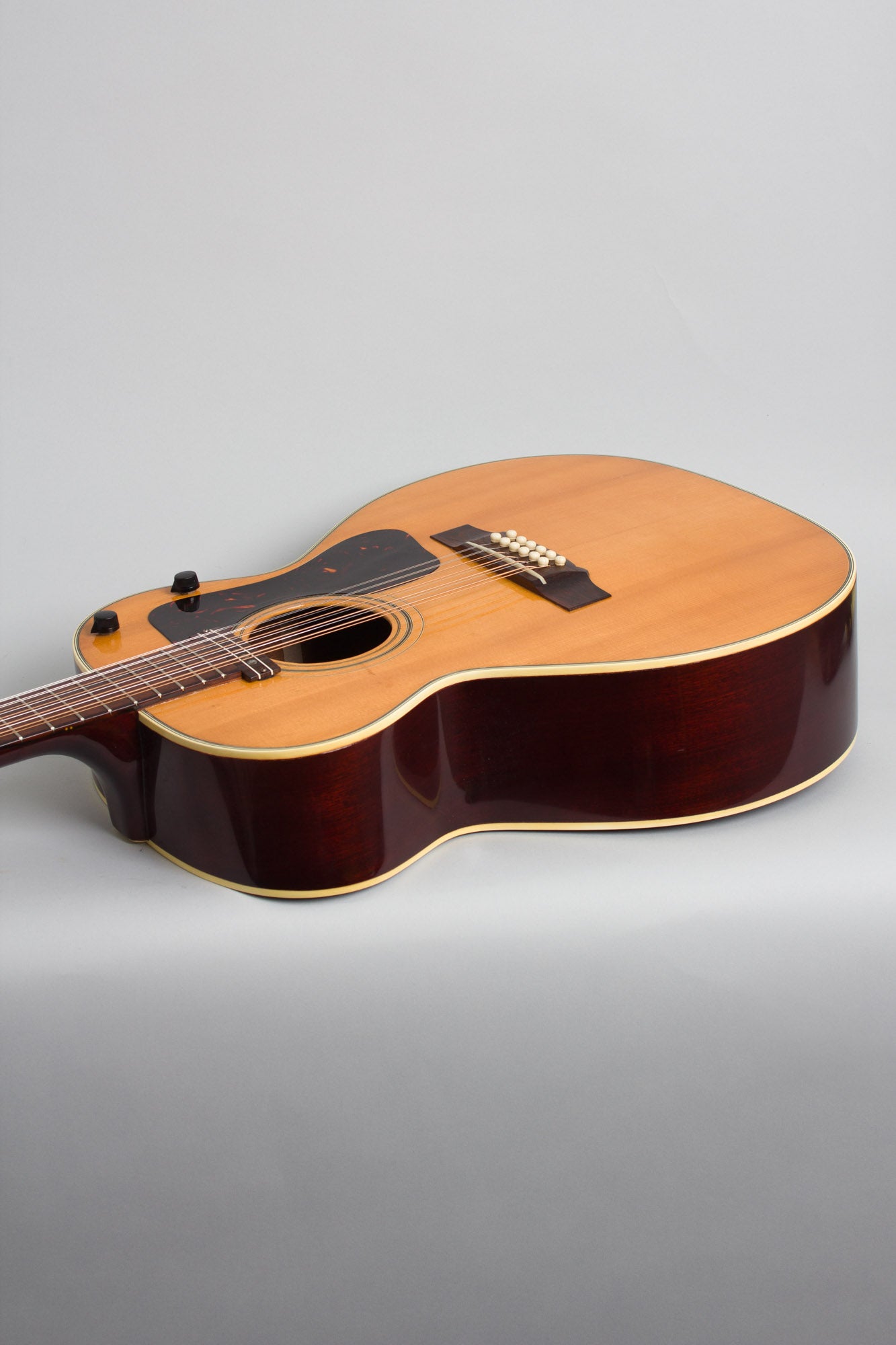 Guild F-212E 12 String Flat Top Acoustic-Electric Guitar (1967)