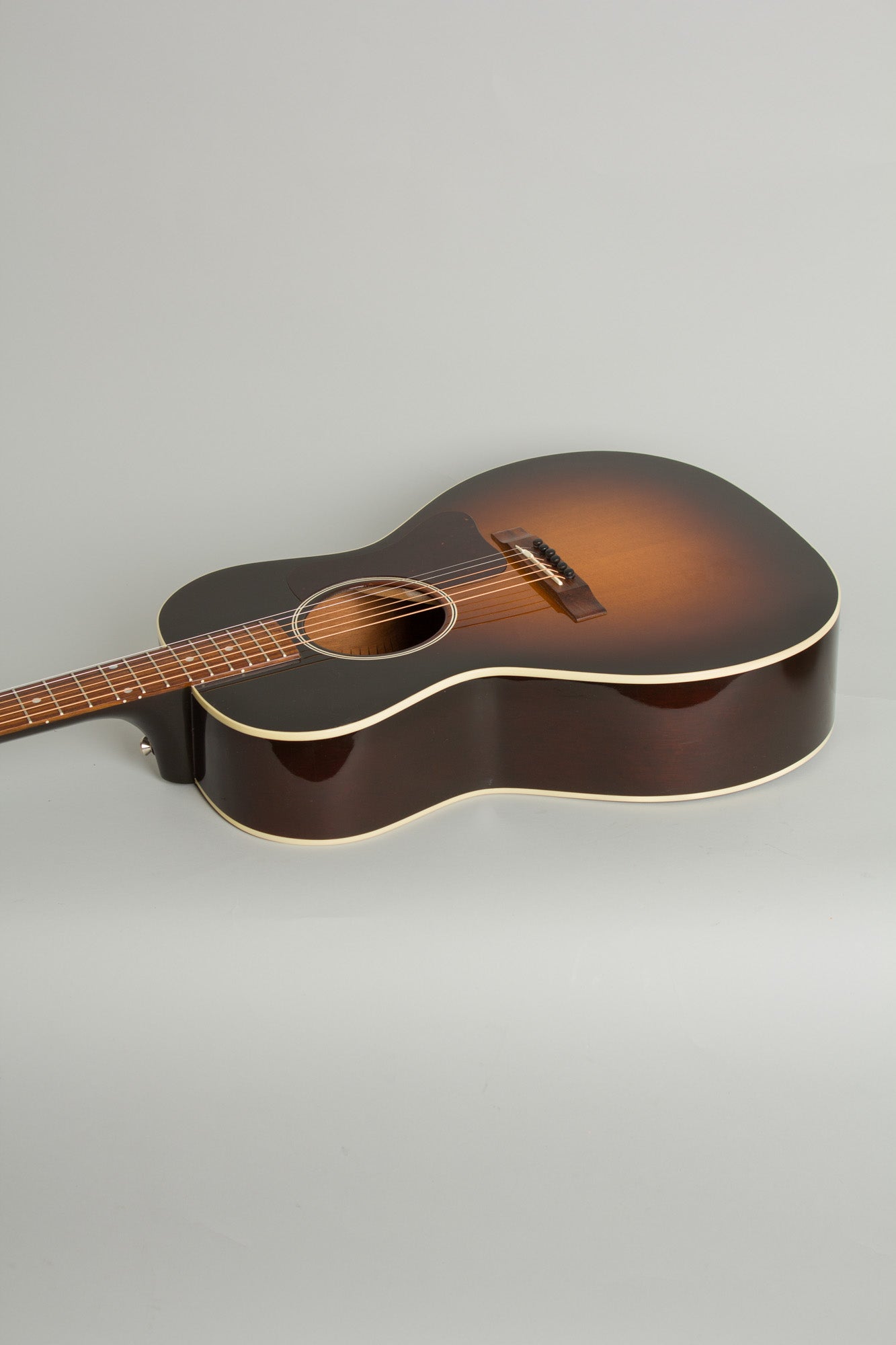 Gibson L-00 Flat Top Acoustic Guitar (2019)