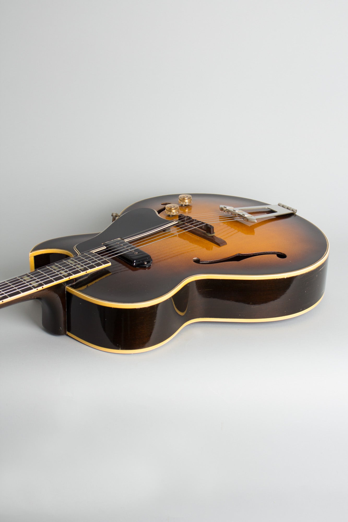 Gibson ES-175 Arch Top Hollow Body Electric Guitar (1951)