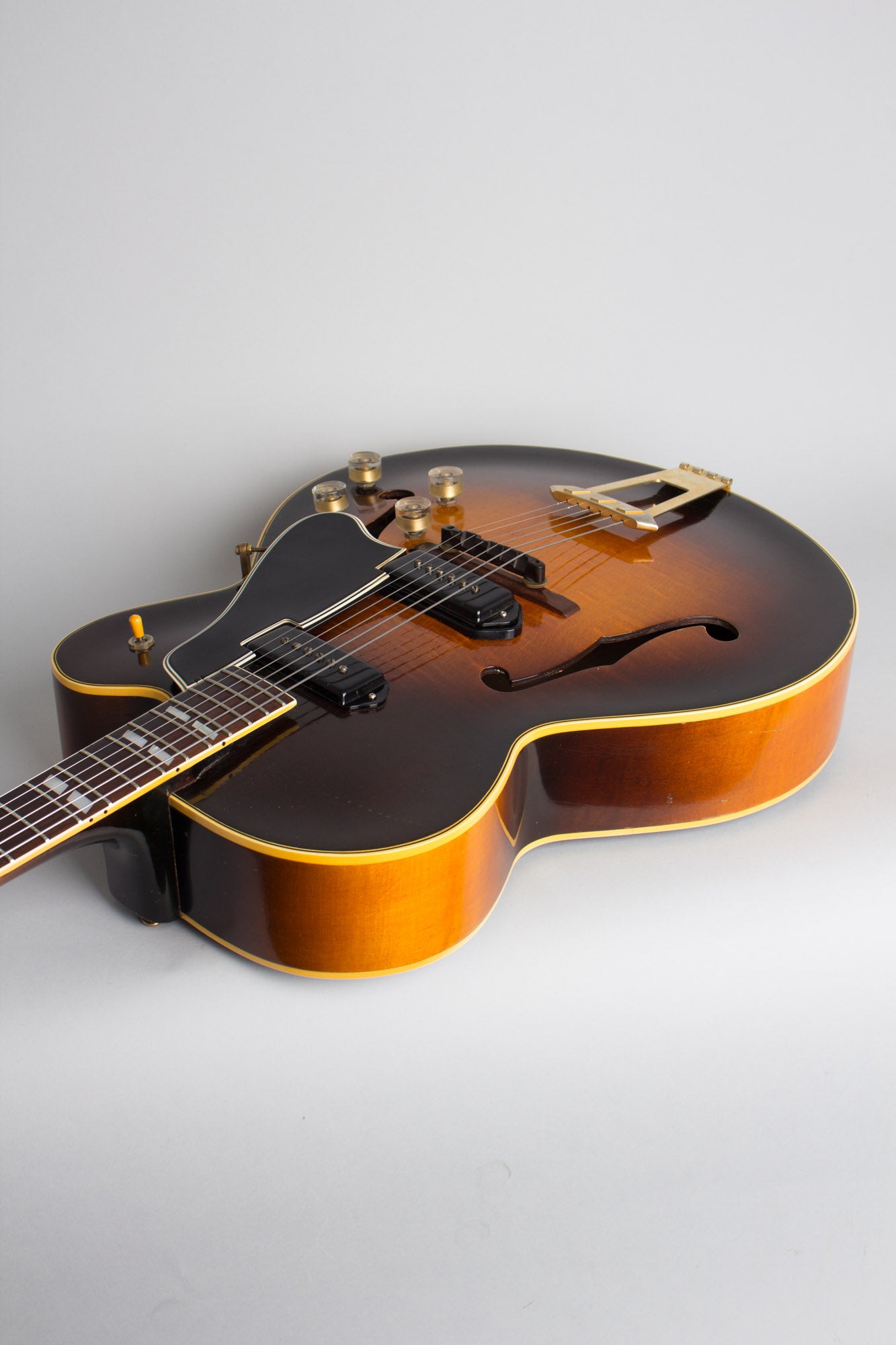 Gibson ES-350 Arch Top Hollow Body Electric Guitar (1949)