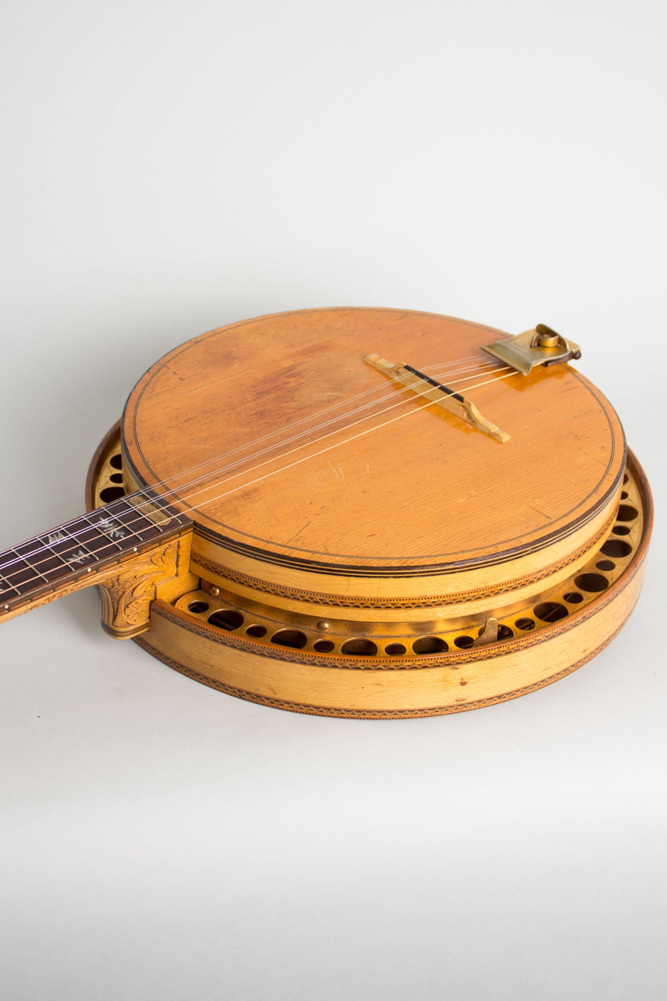 Paramount Tenor Harp Style E Wood Top Banjo (1924)