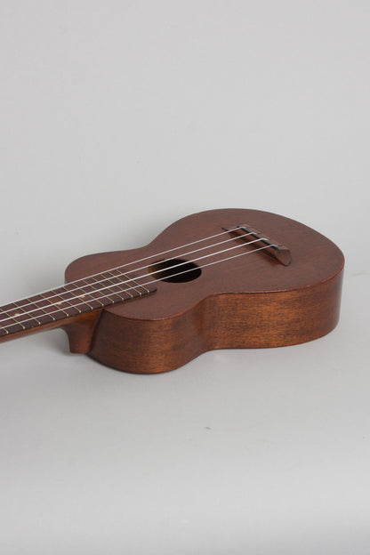 Lyon & Healy Soprano Ukulele (1922)