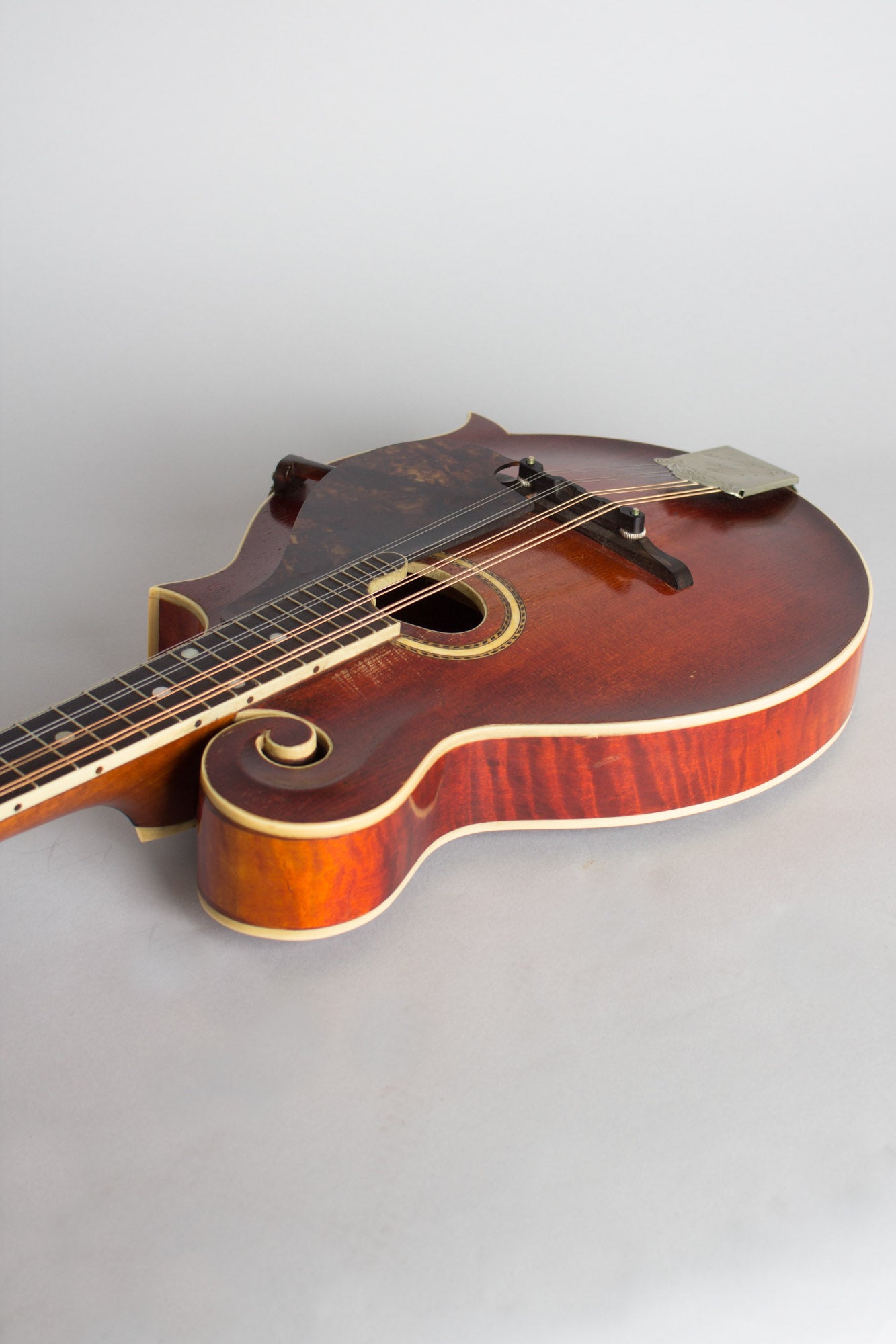 Gibson F-4 Carved Top Mandolin (1913)