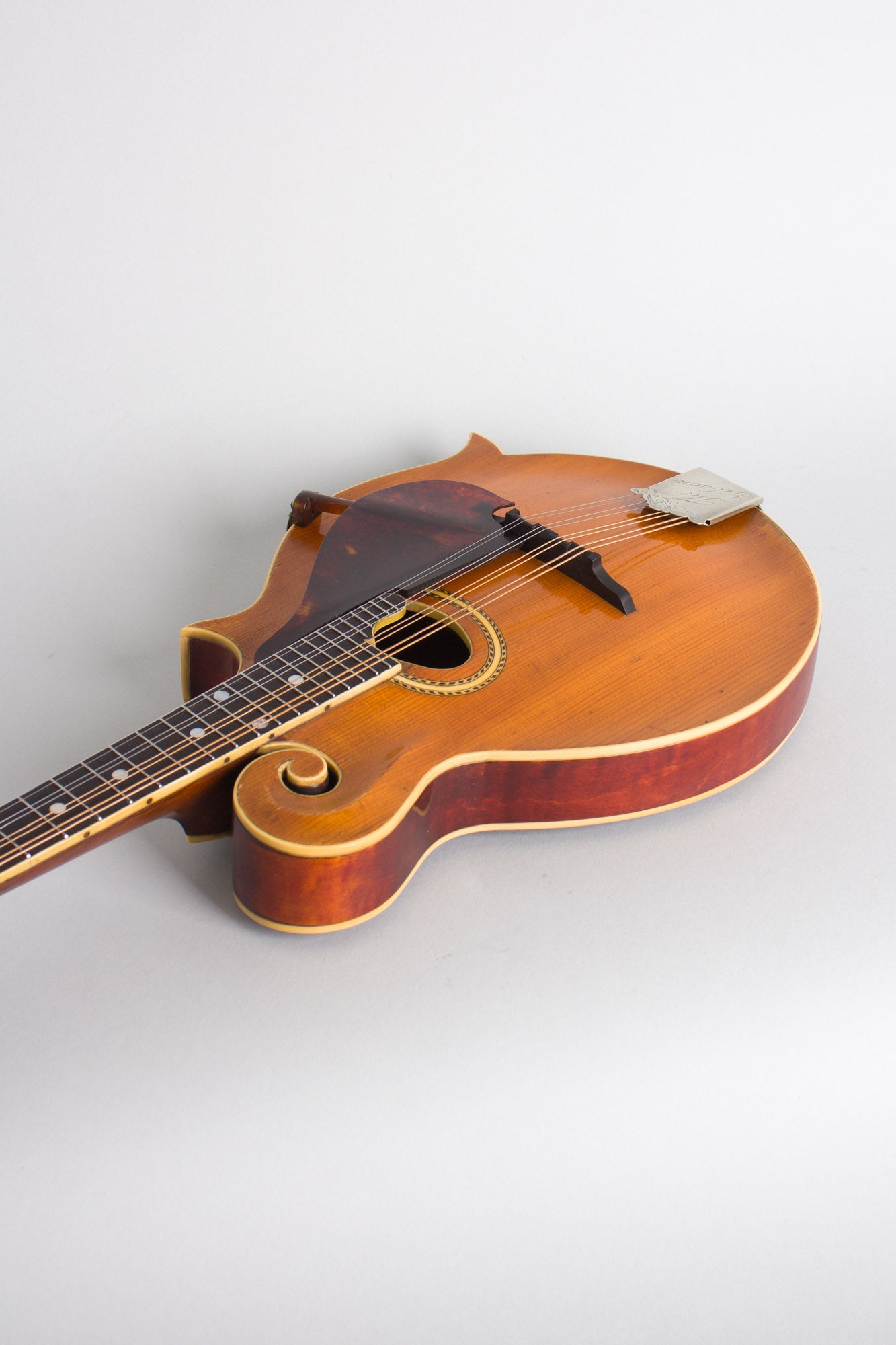 Gibson F-4 Carved Top Mandolin (1911)