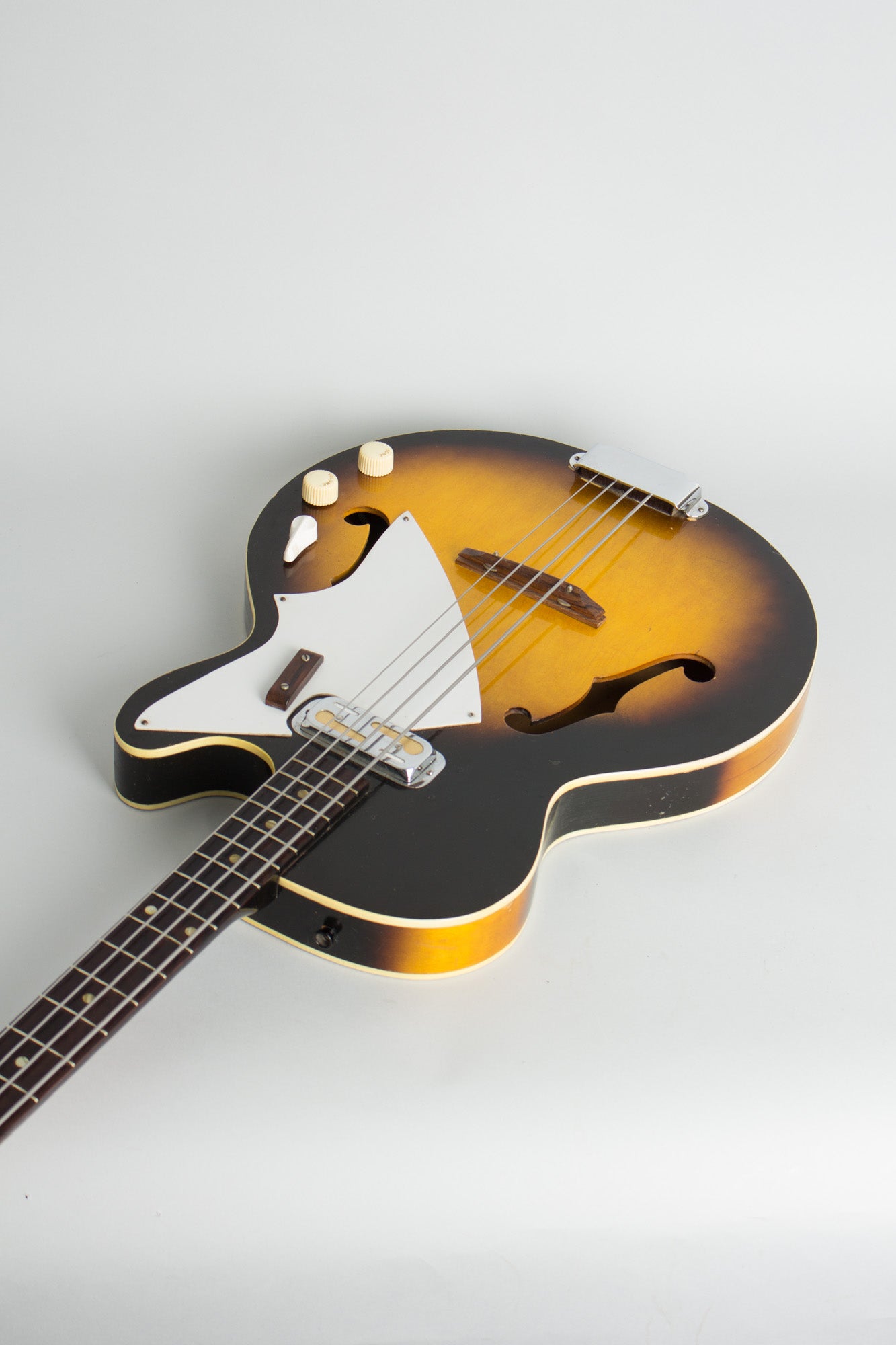 Harmony H-22 Electric Bass Guitar (1963)