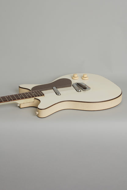Danelectro Model 6026 Deluxe Semi-Hollow Body Electric Guitar (1958)