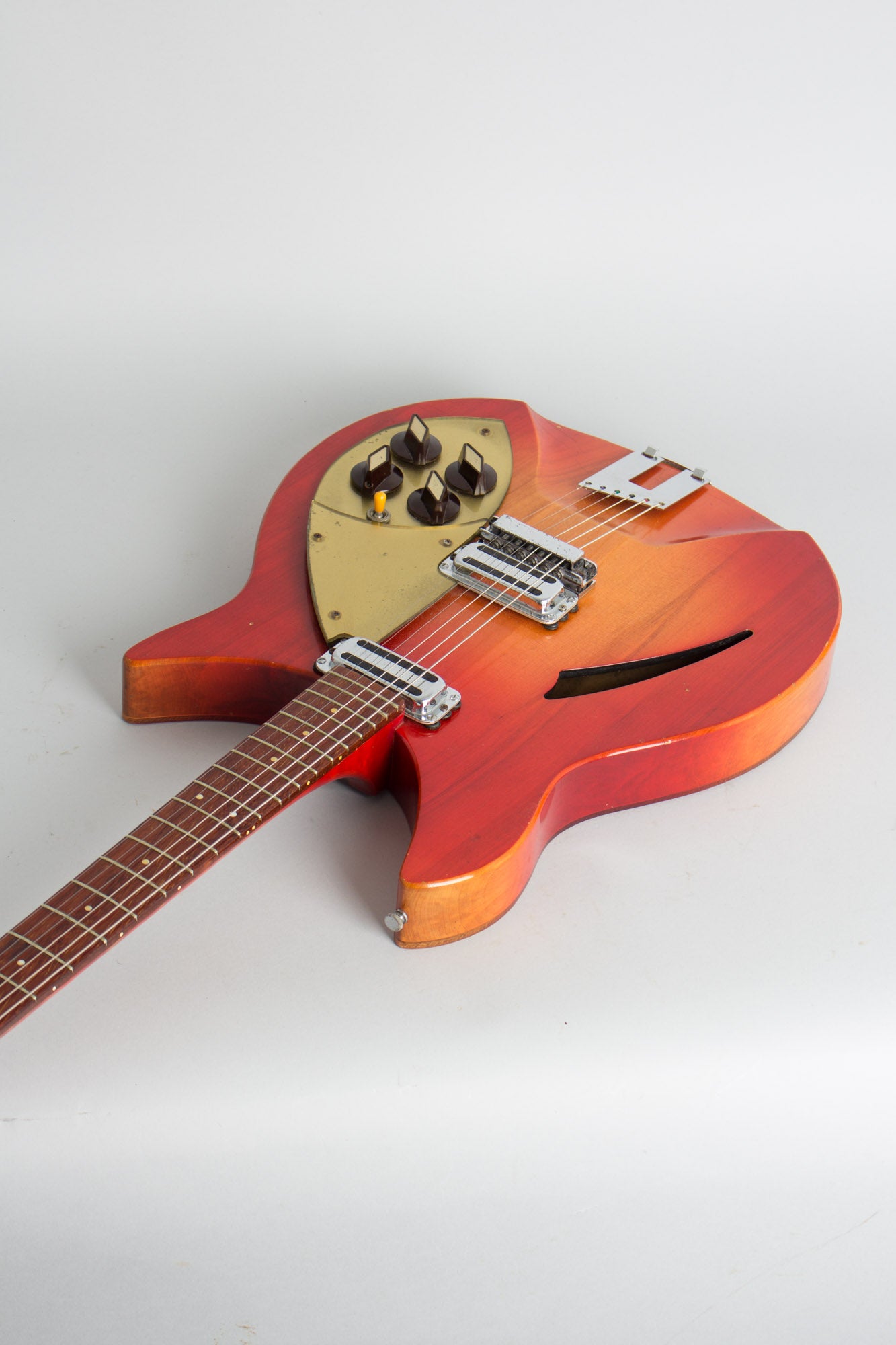 Rickenbacker Model 330 Capri Semi-Hollow Body Electric Guitar (1959)