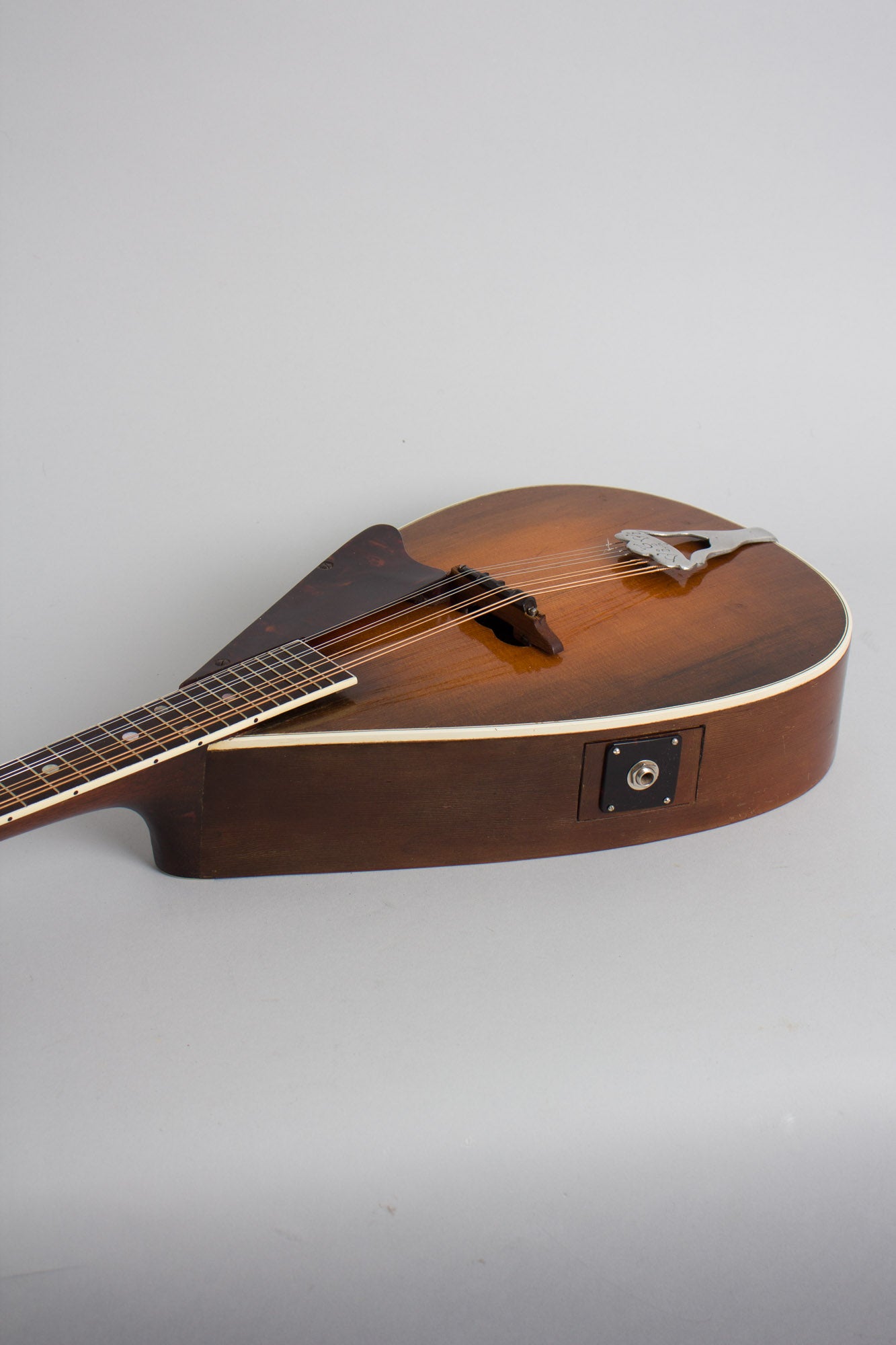 Vivi-Tone Hollow Body Electric Mandolin (1933)