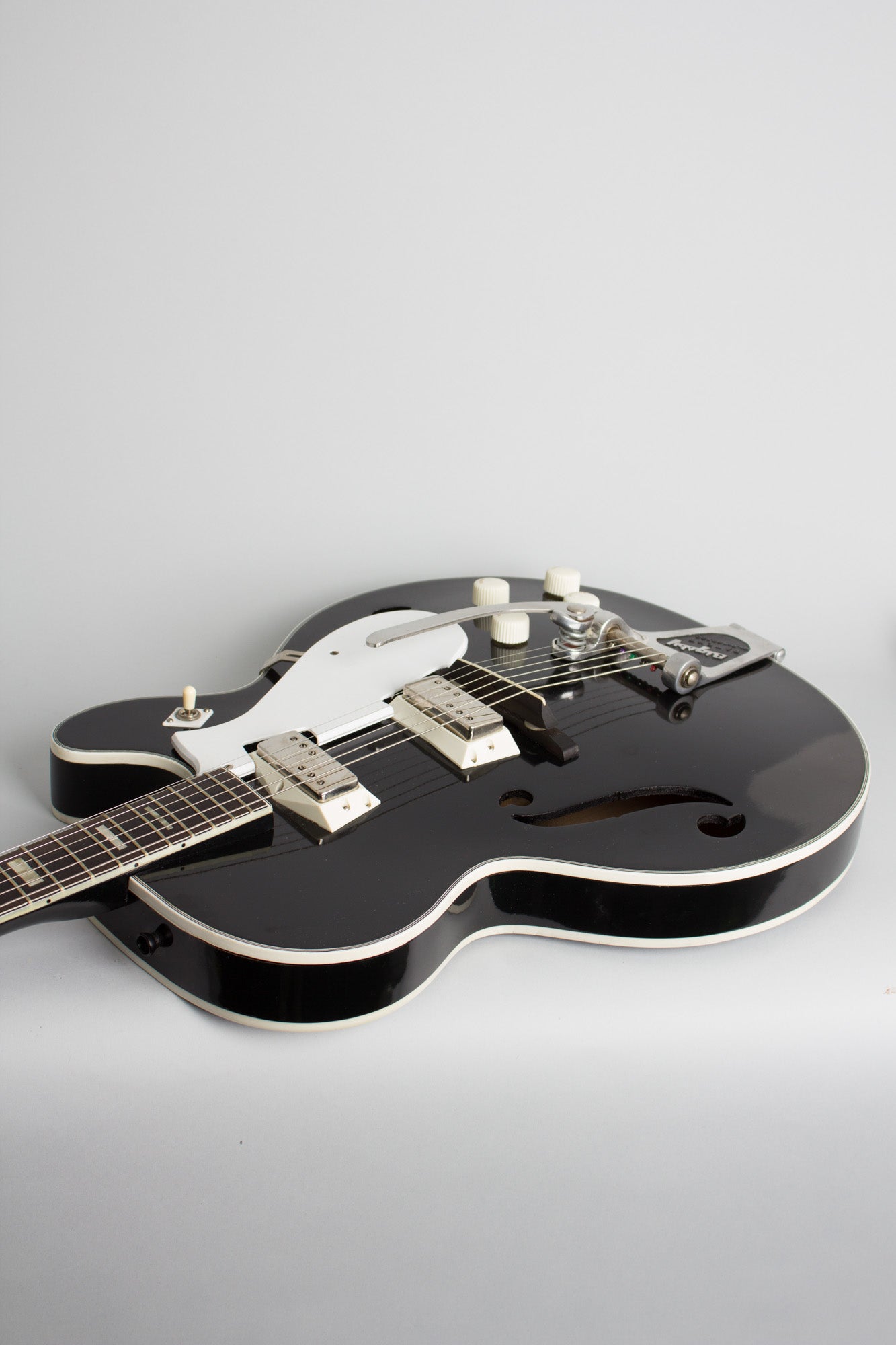 Harmony Silvertone Model 1446L Thinline Hollow Body Electric Guitar (early 1960s)