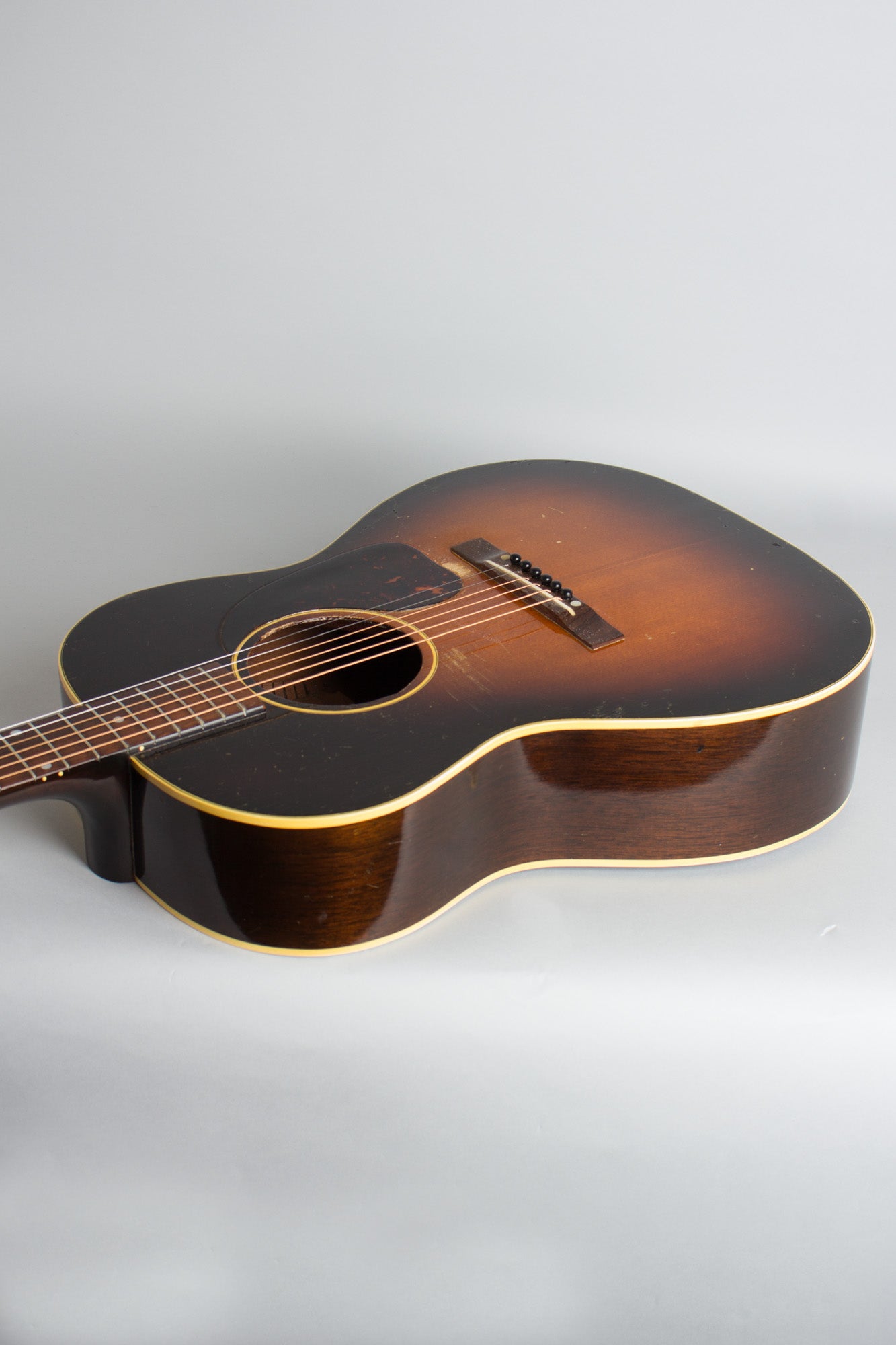 Gibson LG-2 Flat Top Acoustic Guitar (1949)
