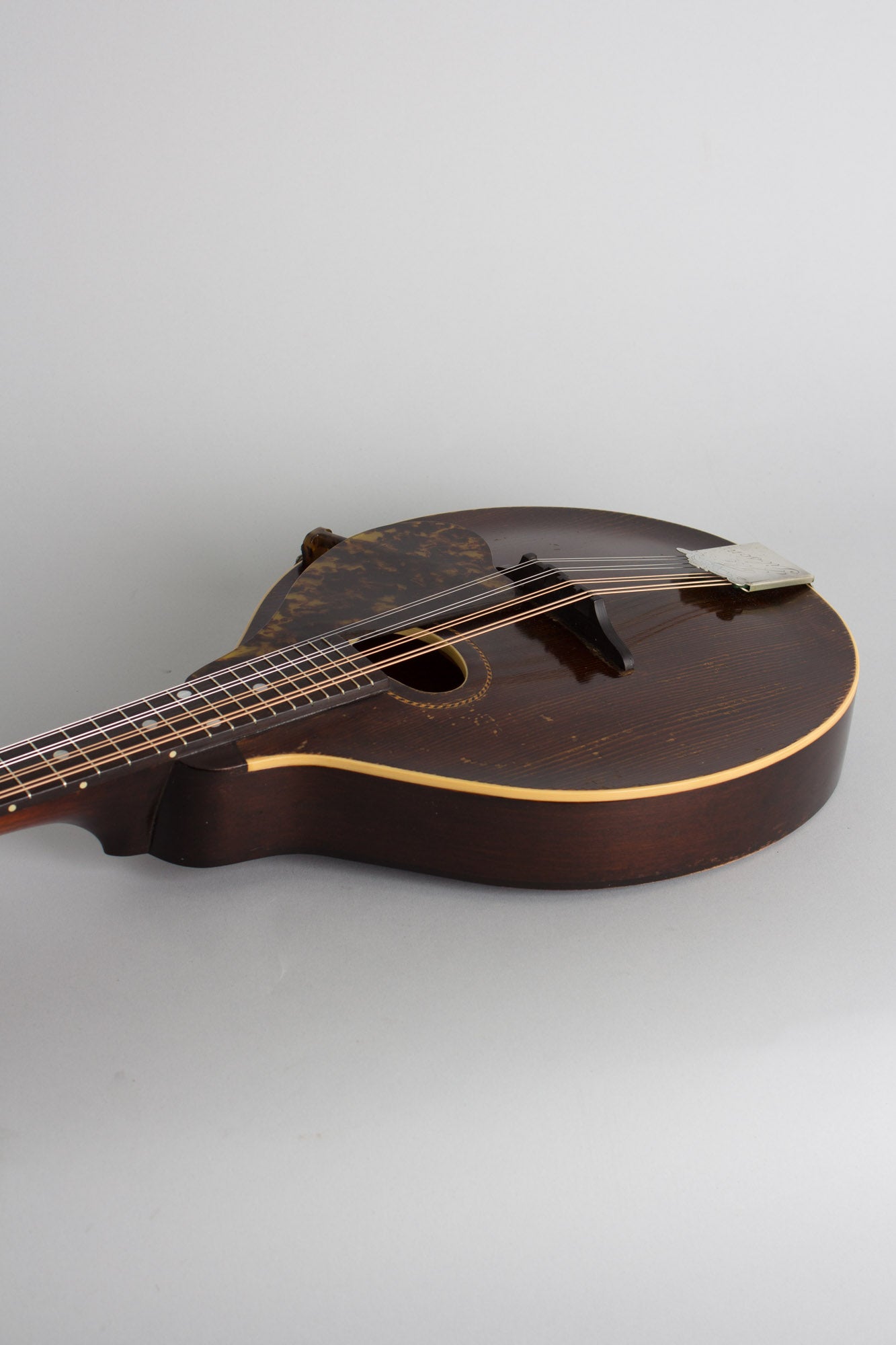 Gibson Style A Carved Top Mandolin (1918)