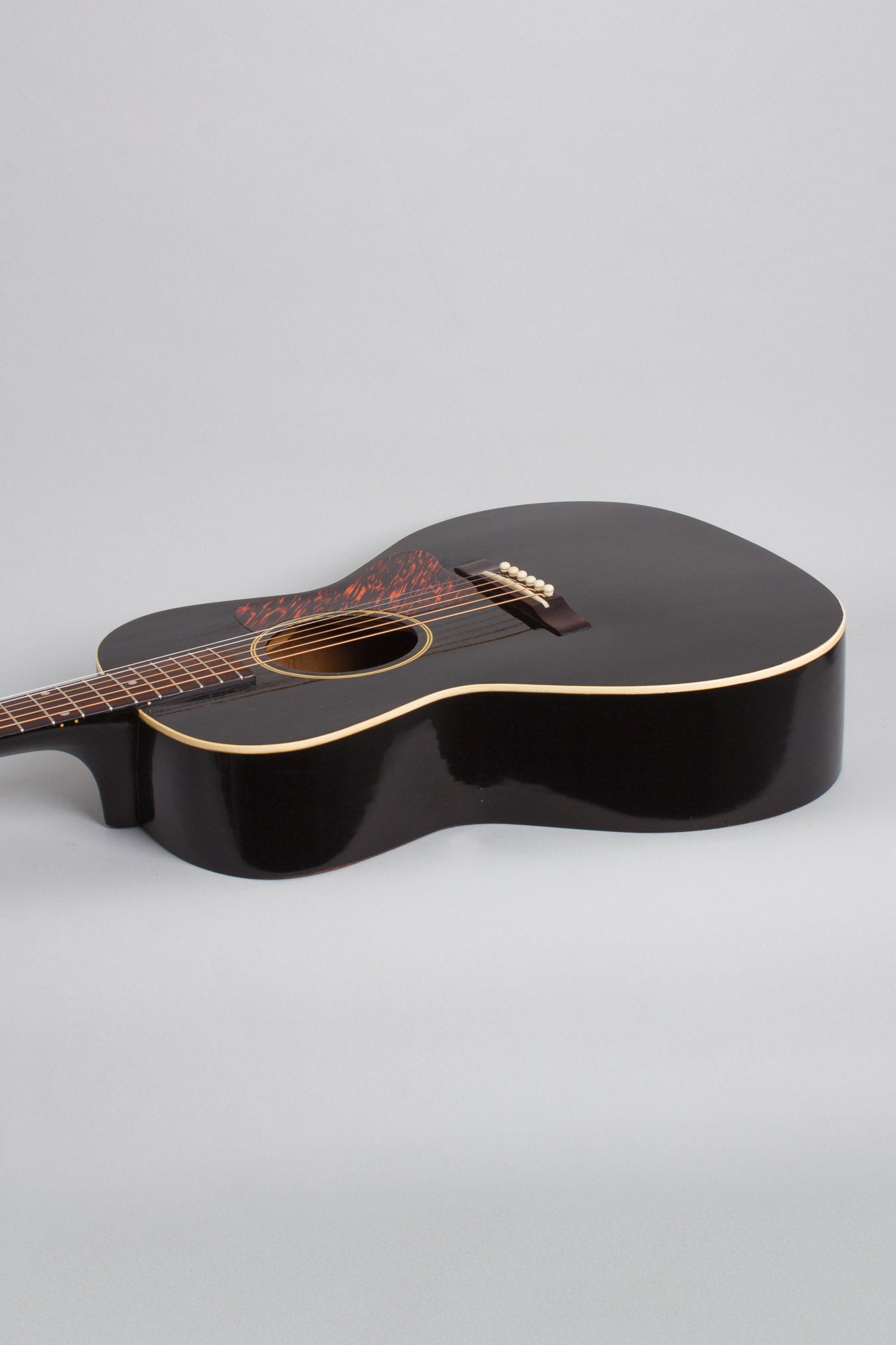 Gibson L-00 Flat Top Acoustic Guitar (1936)
