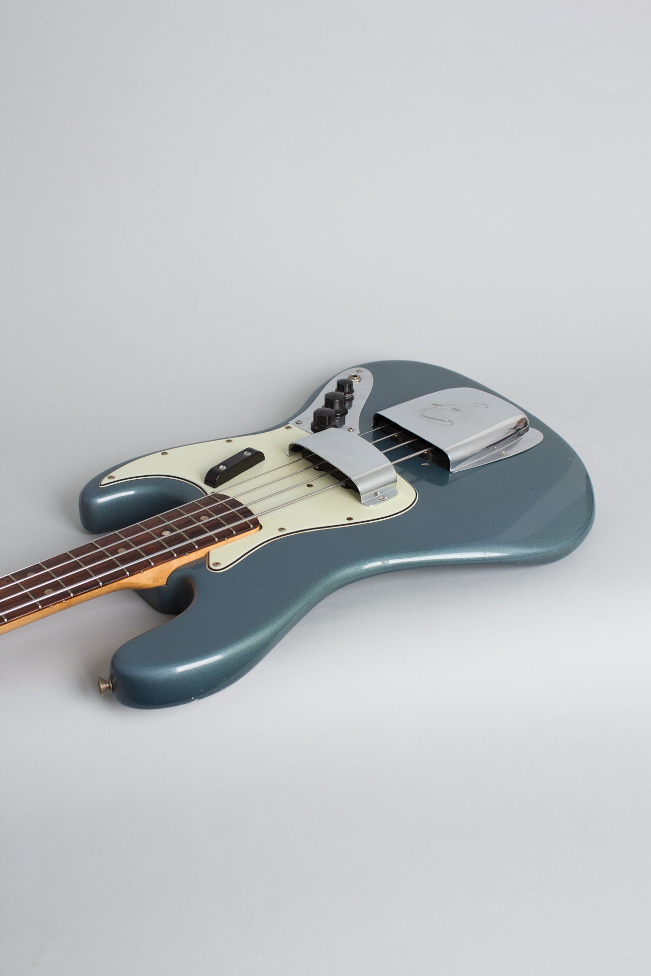 Fender Jazz Bass Solid Body Electric Bass Guitar (1964/5)