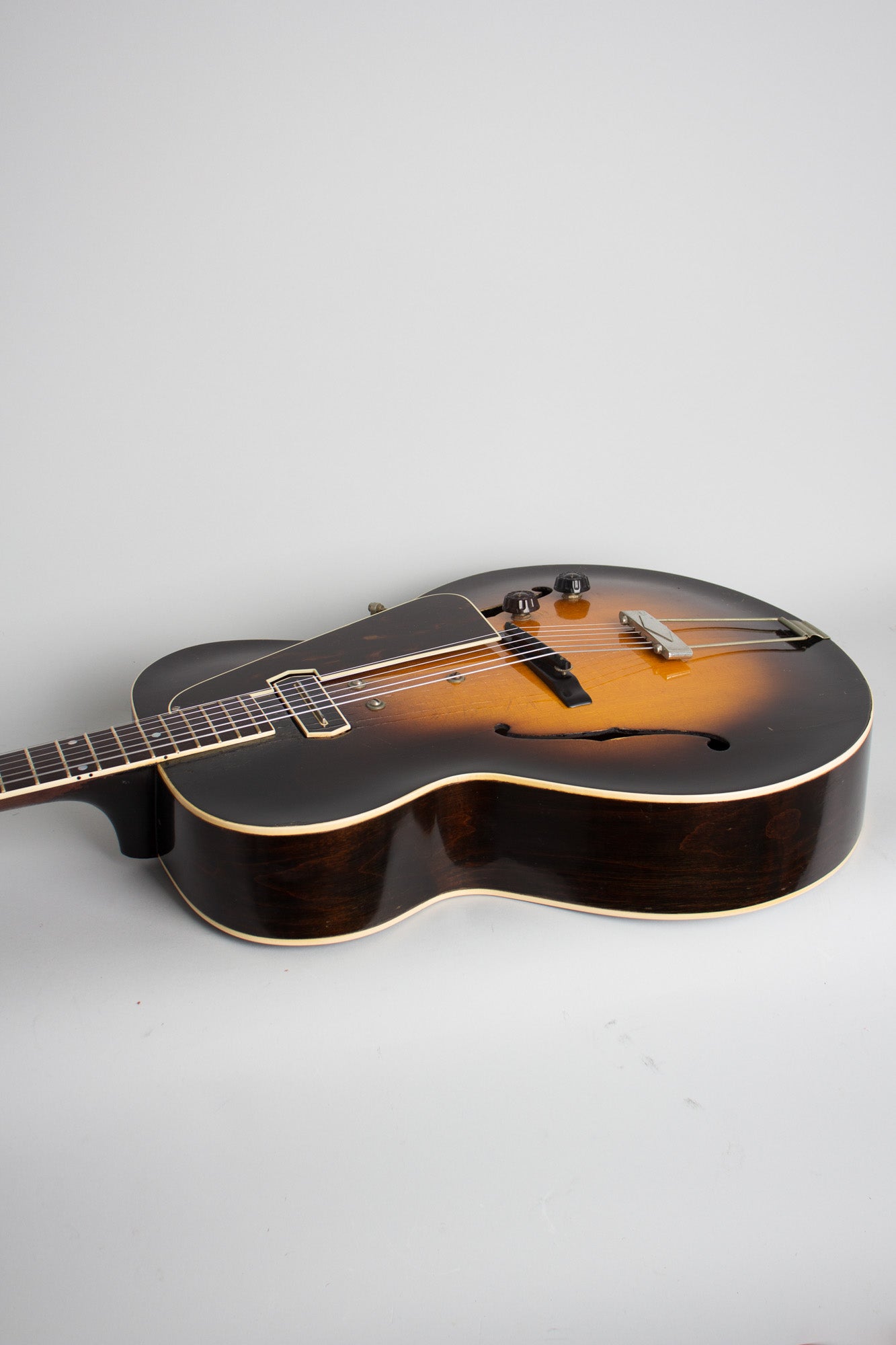 Gibson ES-150 Arch Top Hollow Body Electric Guitar (1937)