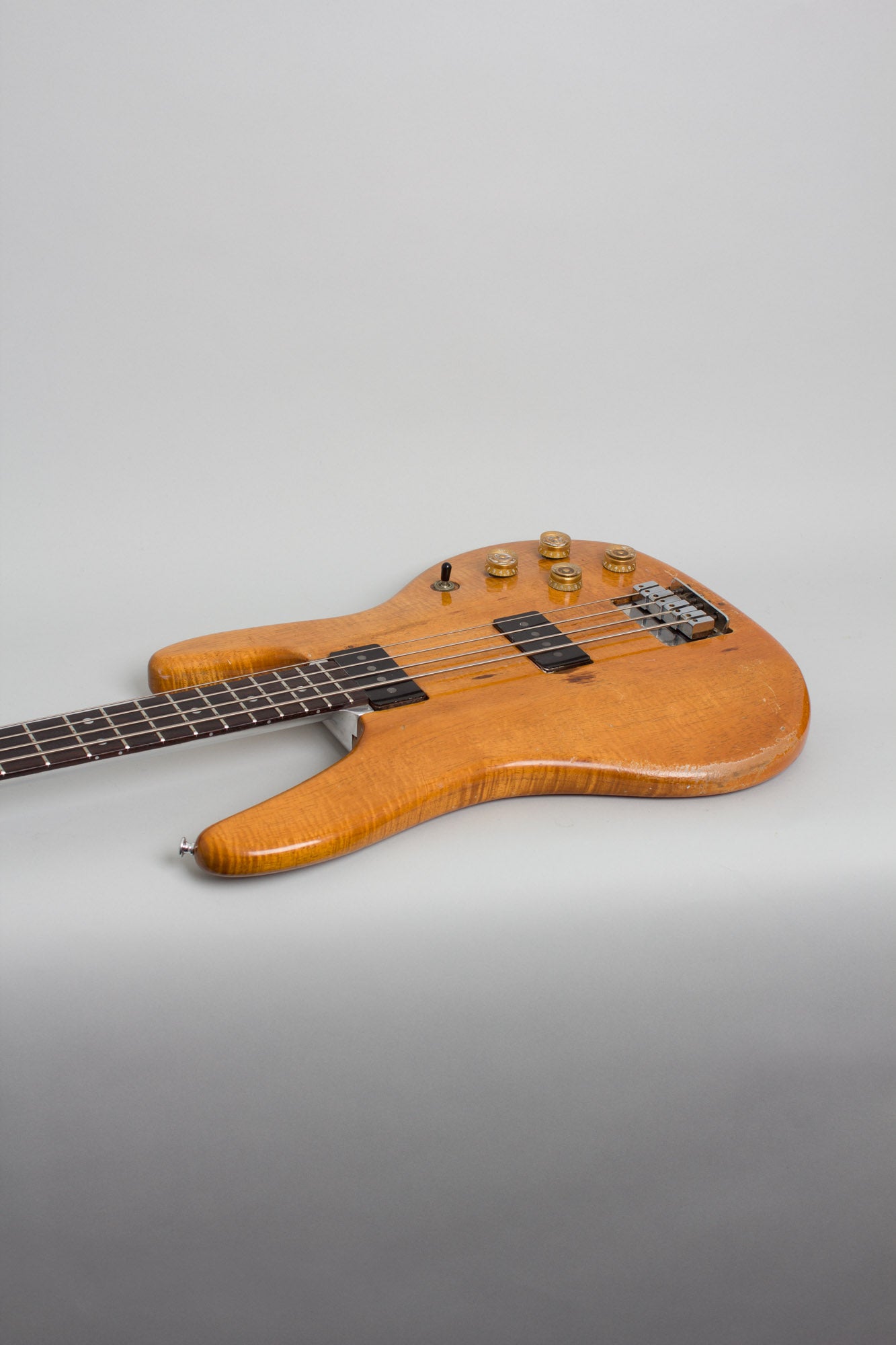 Travis Bean TB2000 Owned by Jeff Tweedy of Wilco Solid Body Electric Bass Guitar (1976)