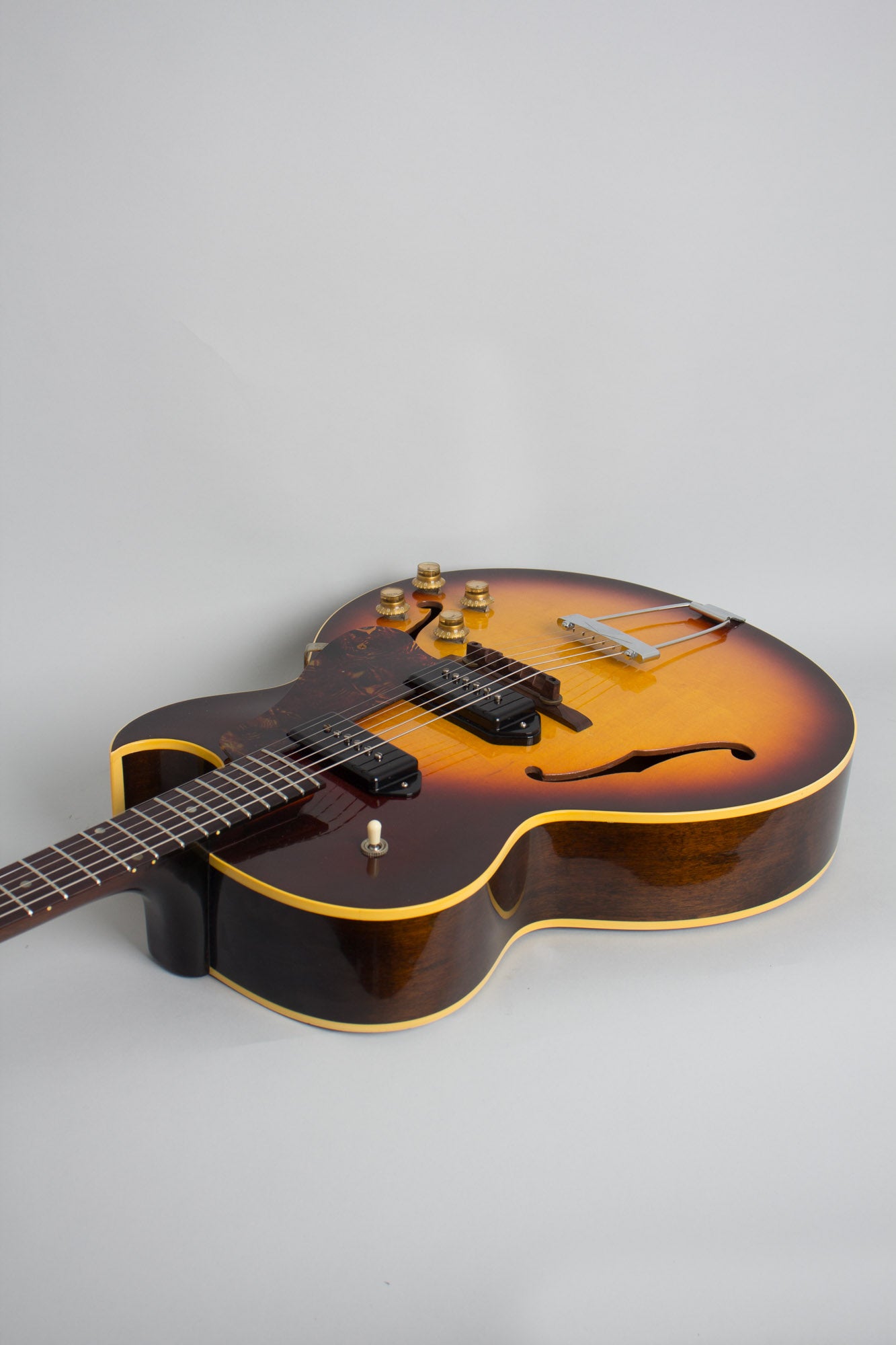 Gibson ES-125CD Arch Top Hollow Body Electric Guitar (1966)